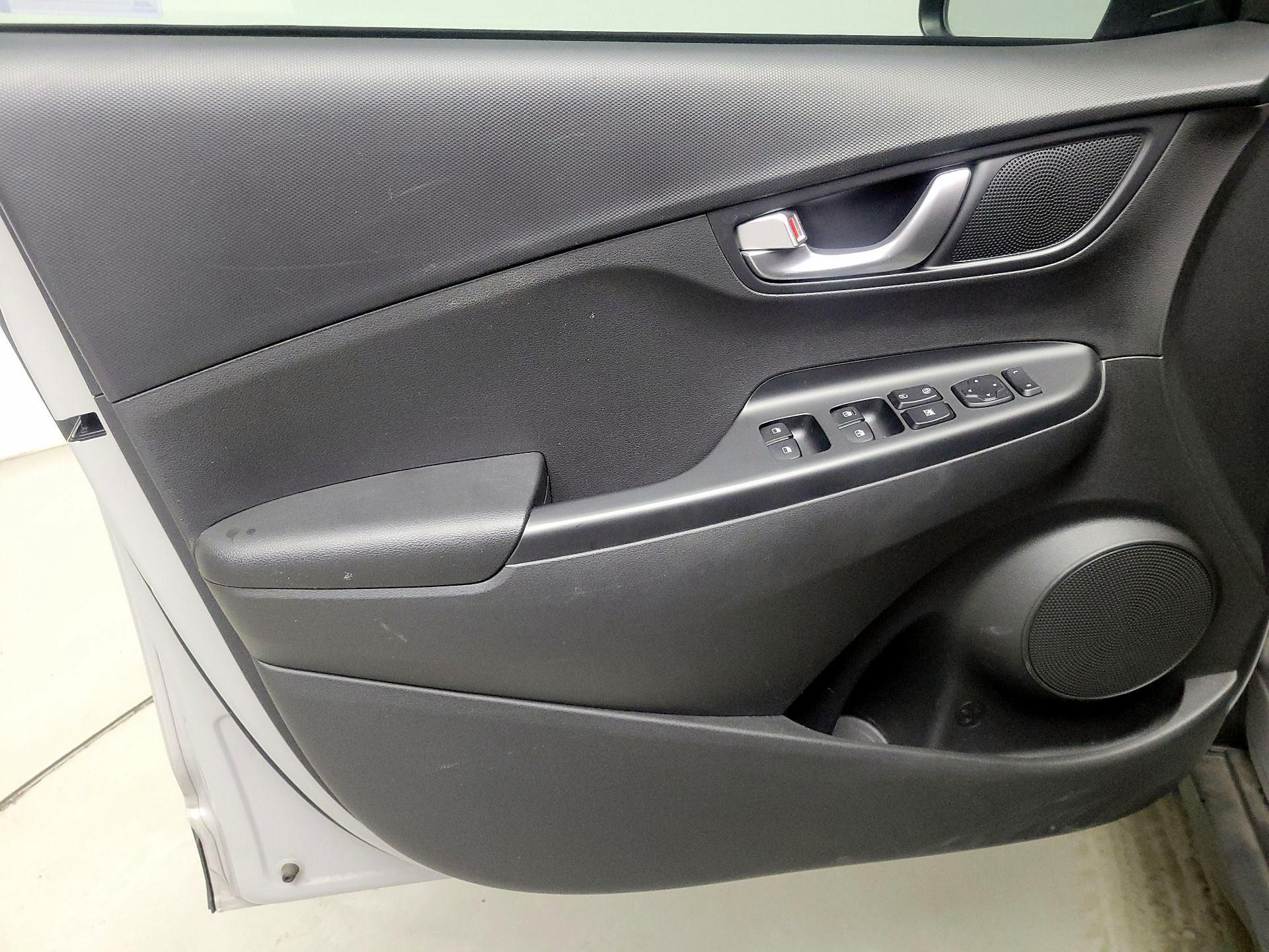 Thumbnail: 2022 Hyundai Kona - 12