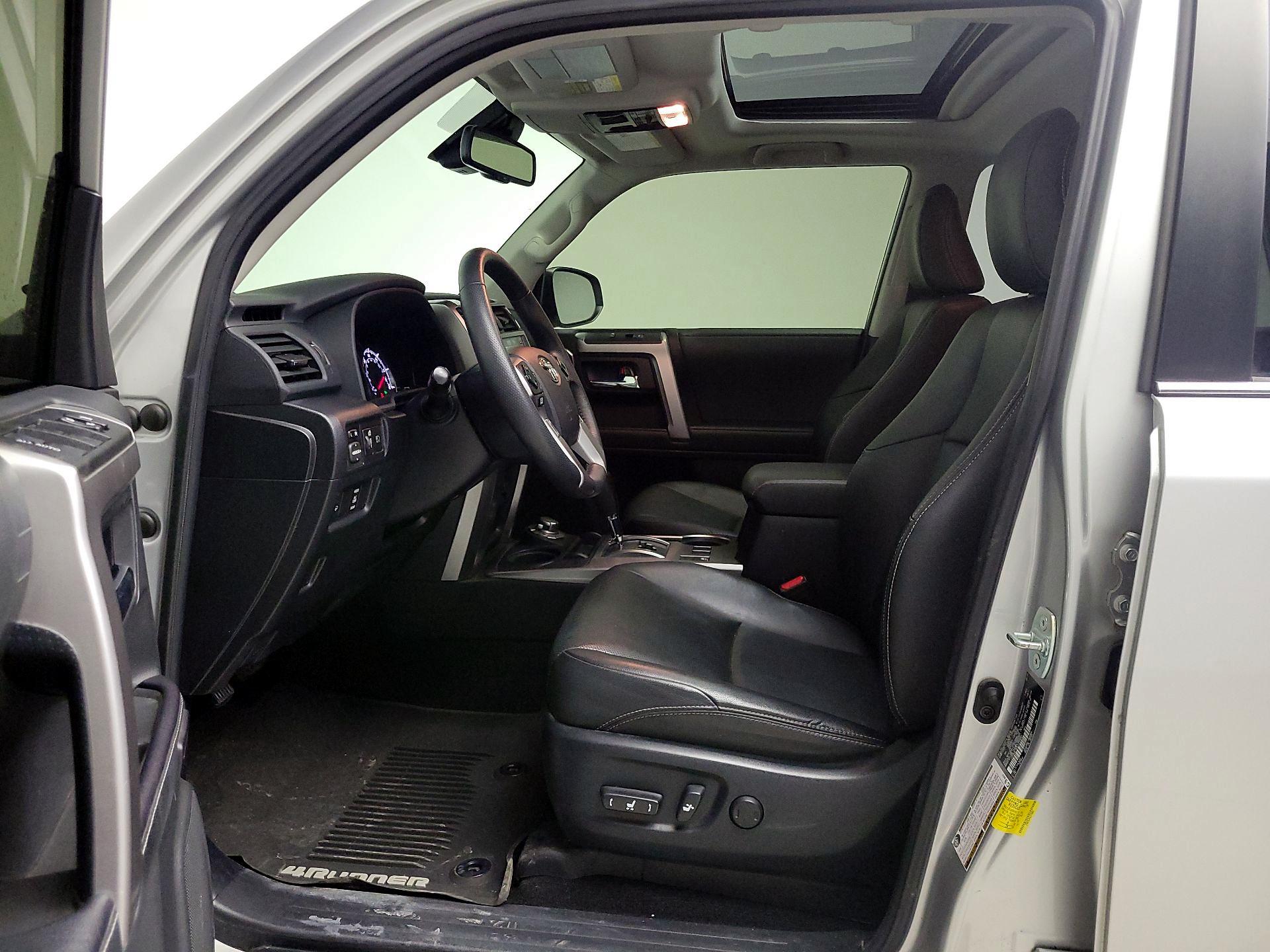 Thumbnail: 2020 Toyota 4Runner - 11