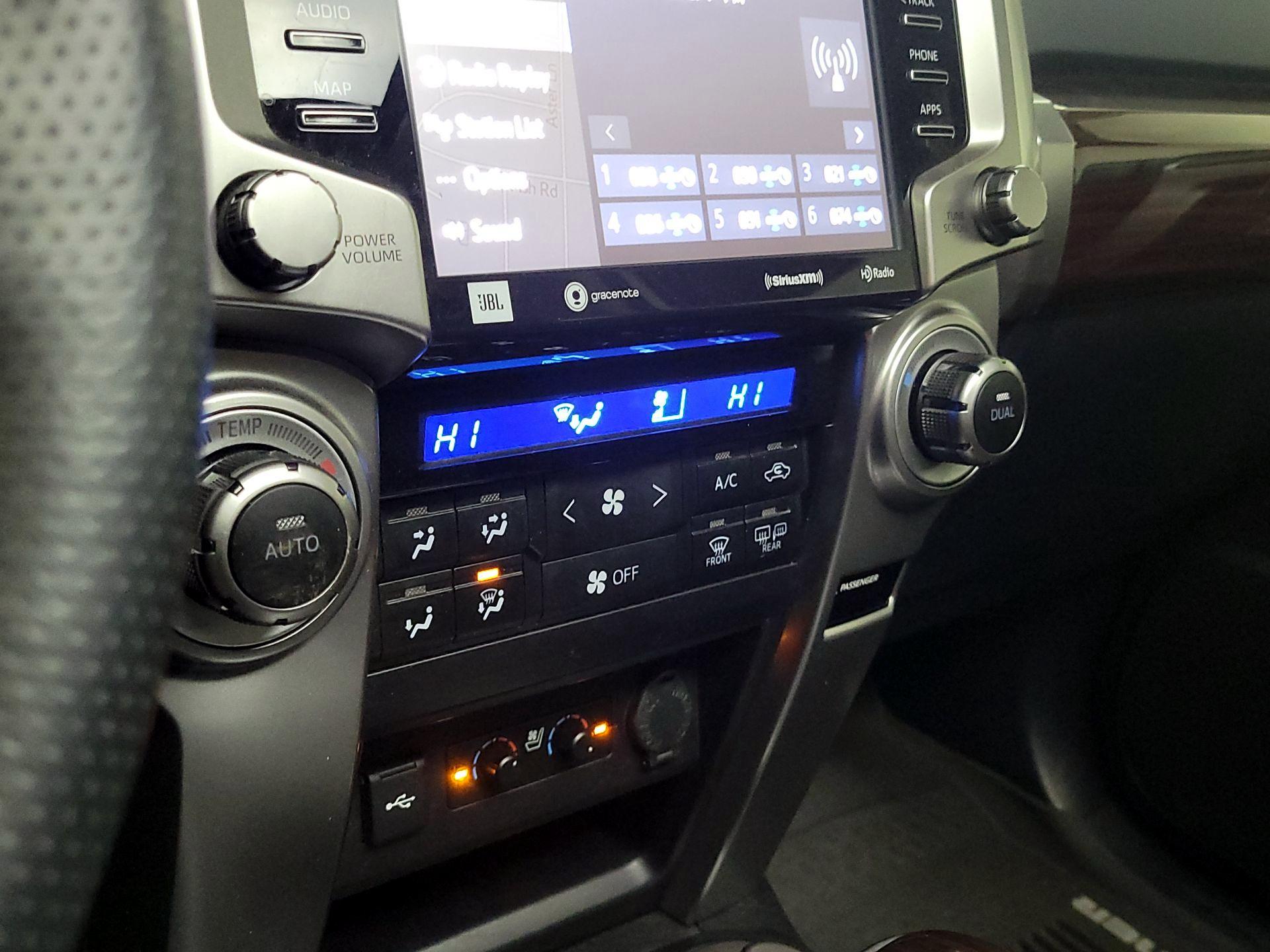 Thumbnail: 2020 Toyota 4Runner - 17