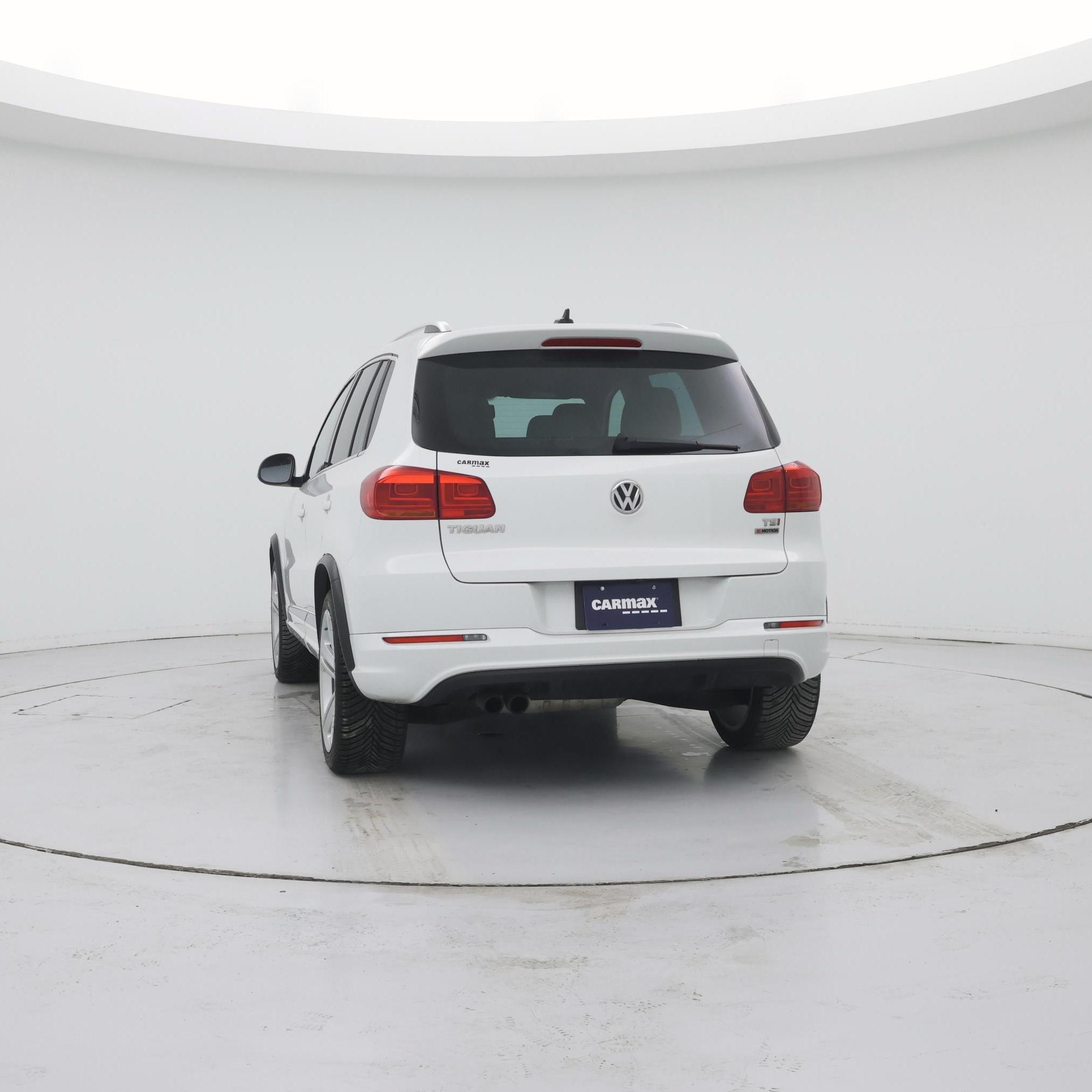 Thumbnail: 2016 Volkswagen Tiguan - 6