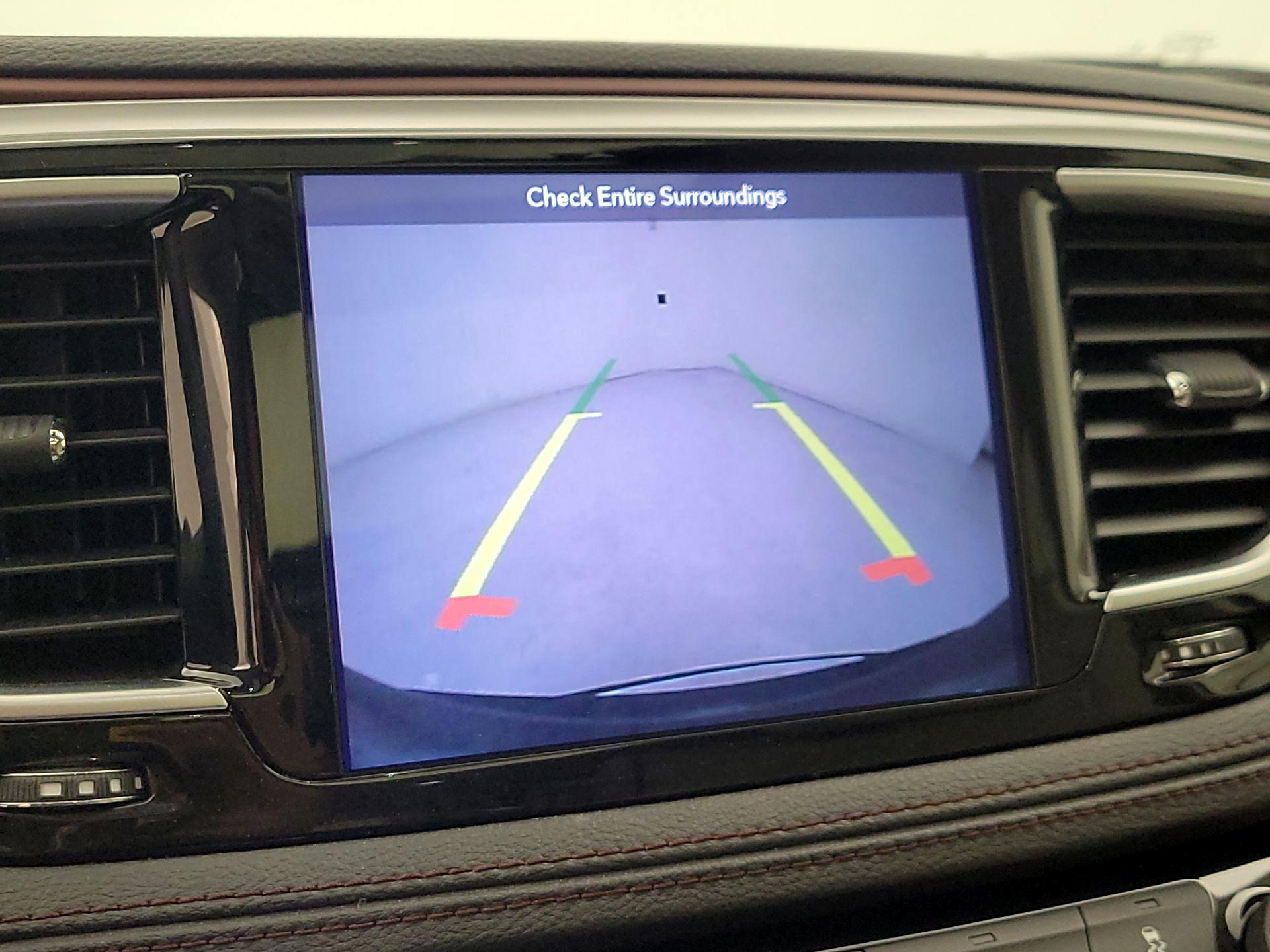 Thumbnail: 2018 Chrysler Pacifica - 15