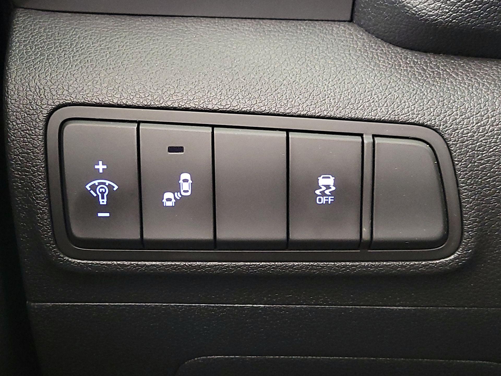 Thumbnail: 2017 Hyundai Tucson - 13