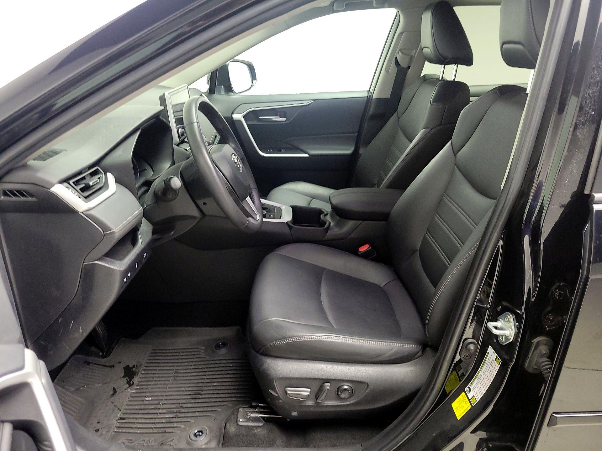 Thumbnail: 2023 Toyota RAV4 - 11