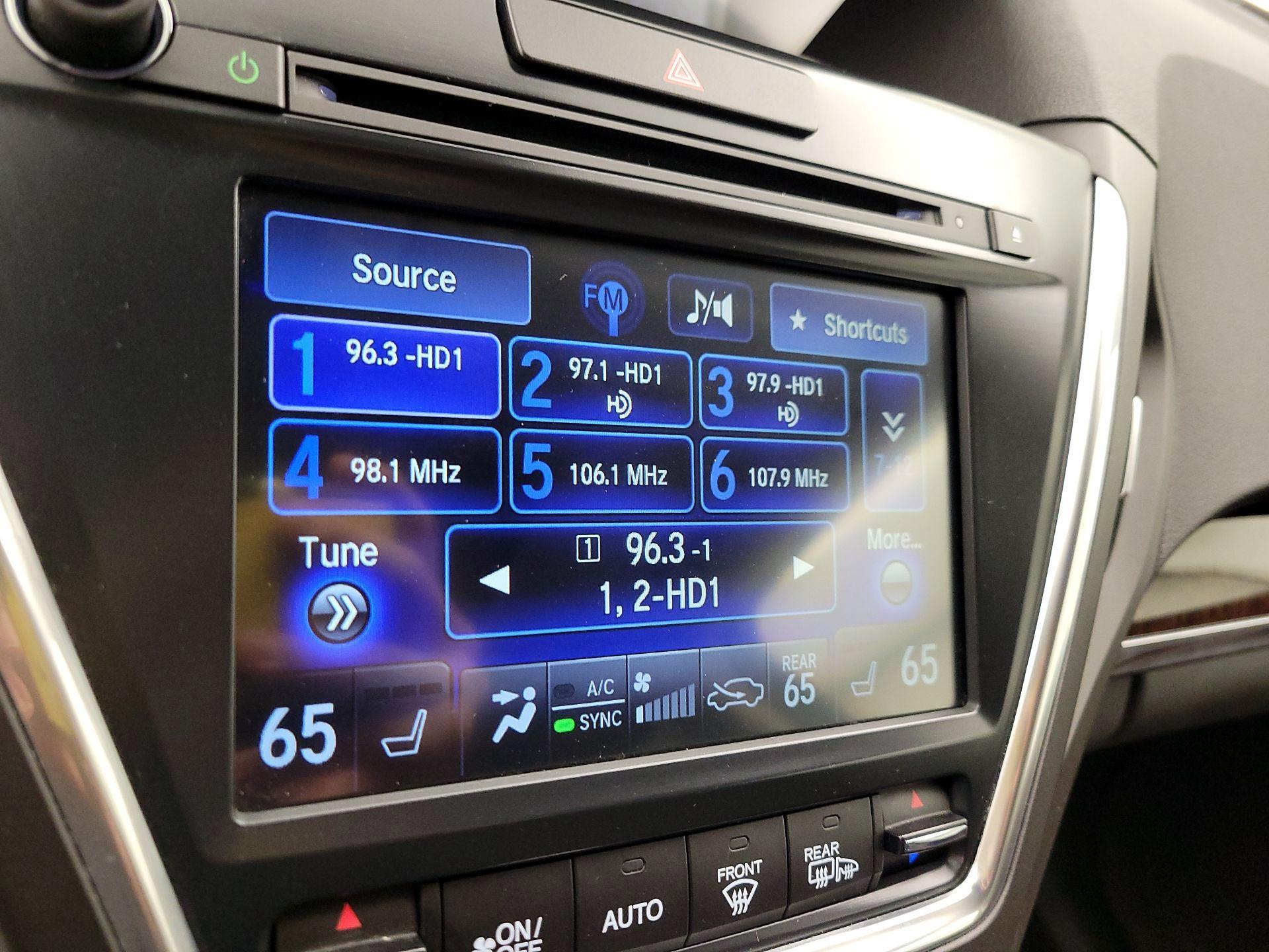 Thumbnail: 2017 Acura MDX - 16