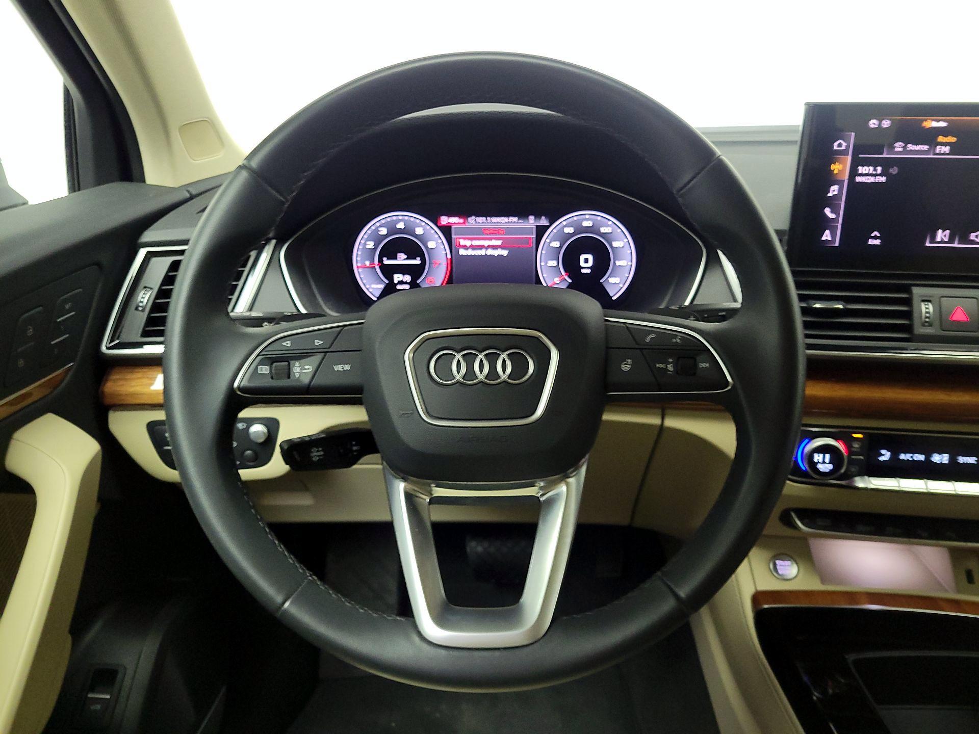 Thumbnail: 2023 Audi Q5 - 10
