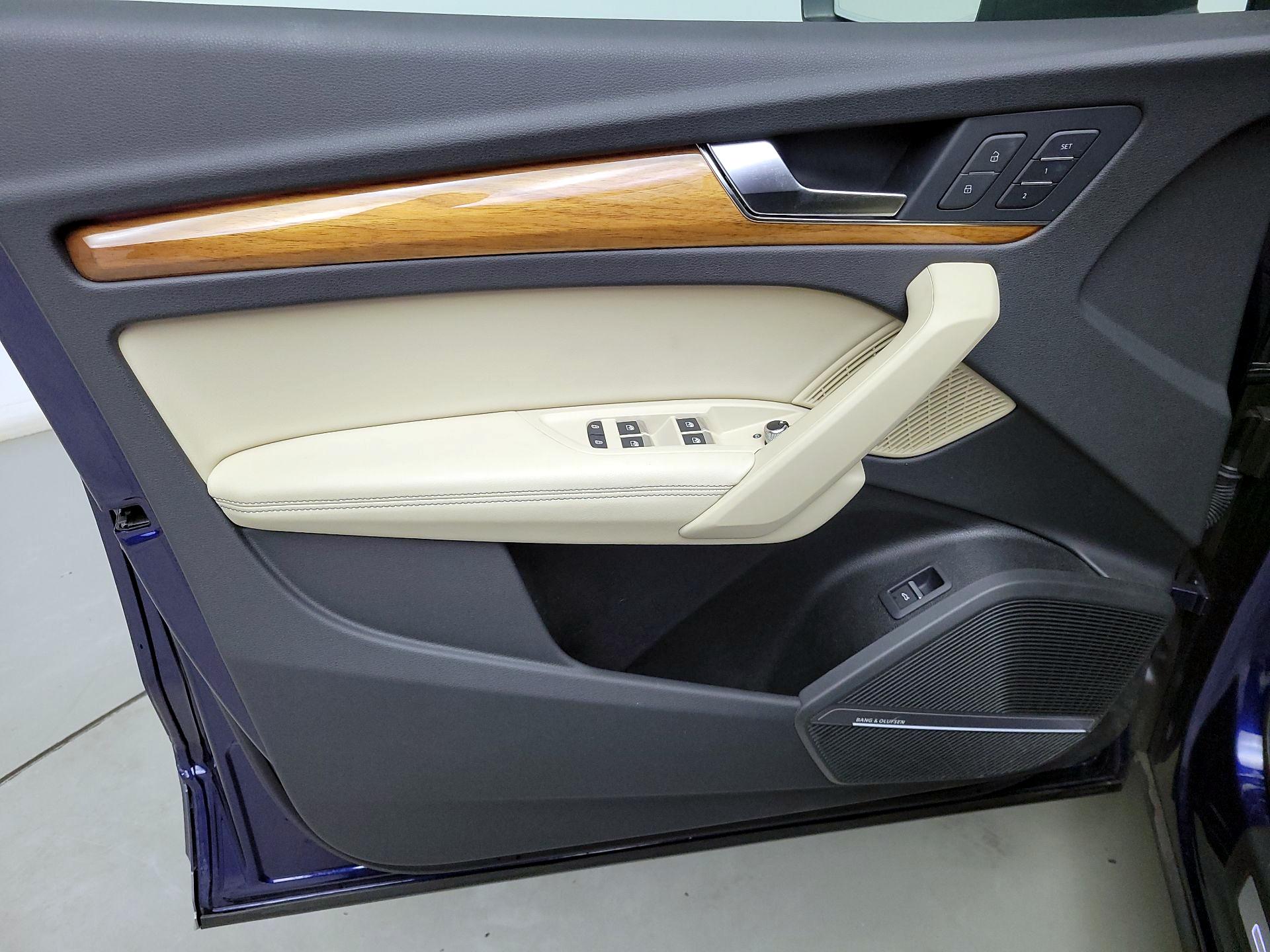 Thumbnail: 2023 Audi Q5 - 12