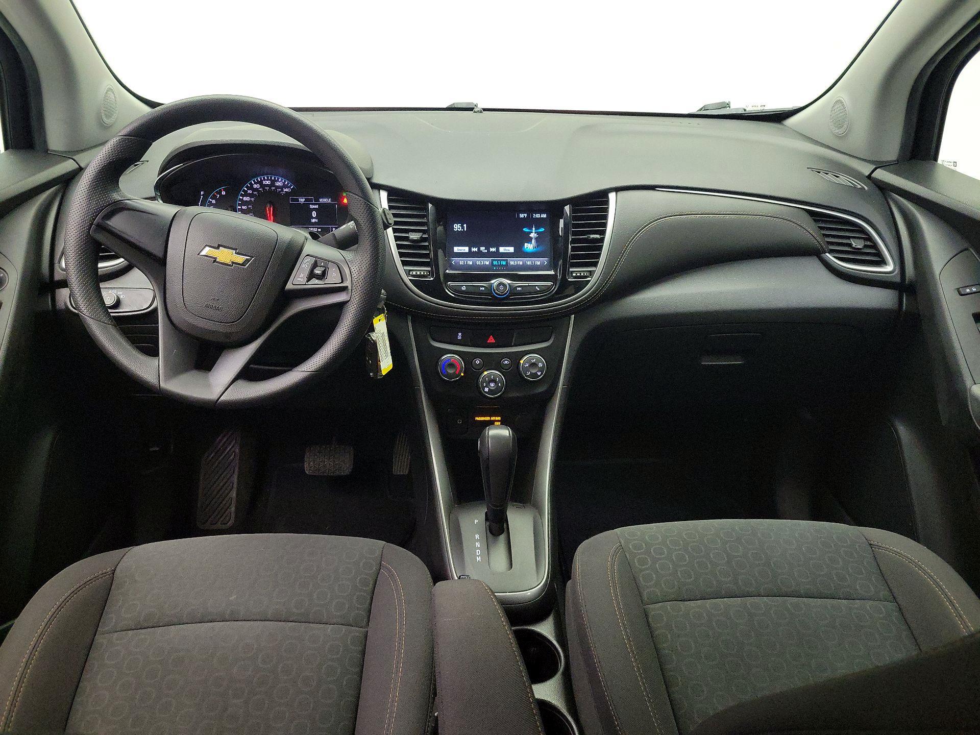 Thumbnail: 2017 Chevrolet Trax - 9