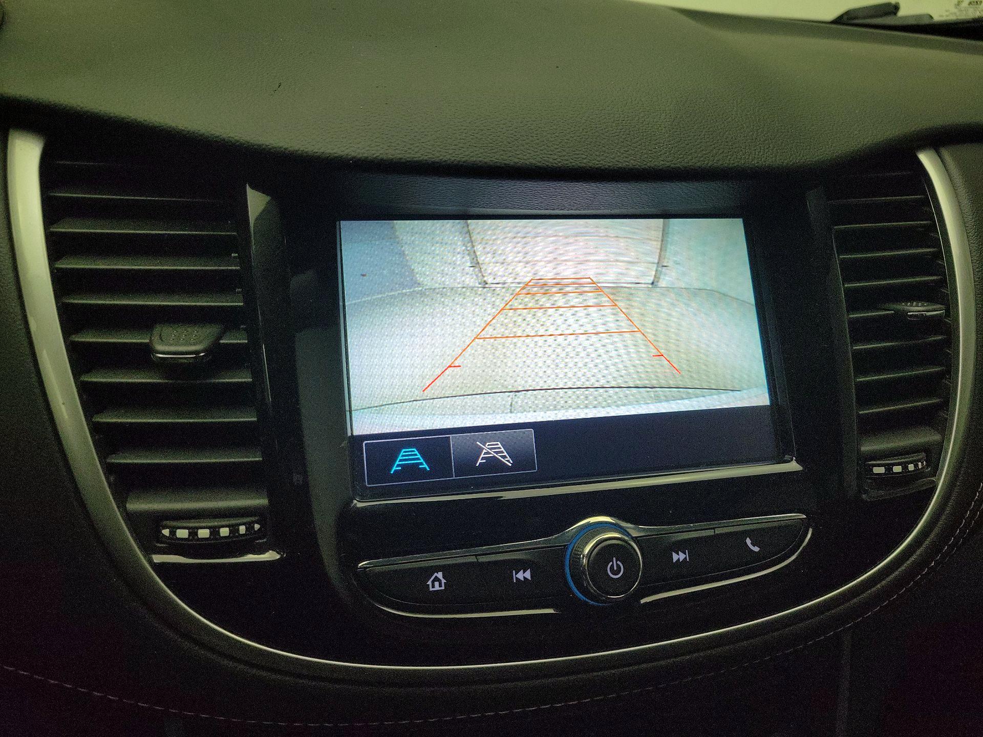 Thumbnail: 2017 Chevrolet Trax - 14