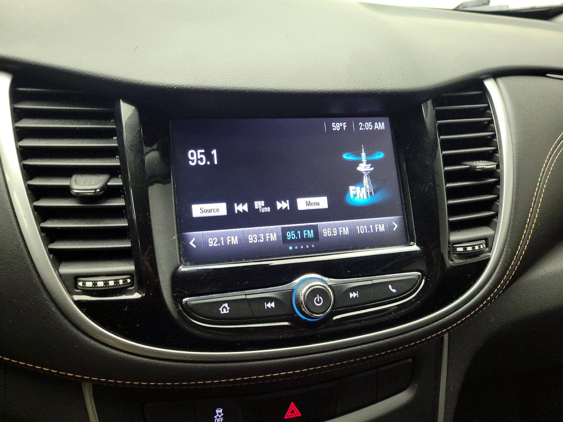 Thumbnail: 2017 Chevrolet Trax - 15