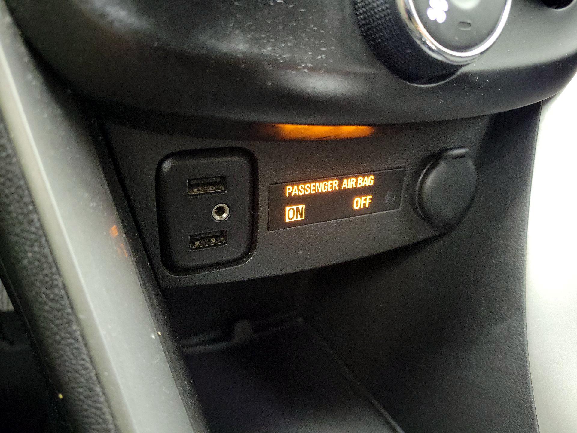 Thumbnail: 2017 Chevrolet Trax - 18