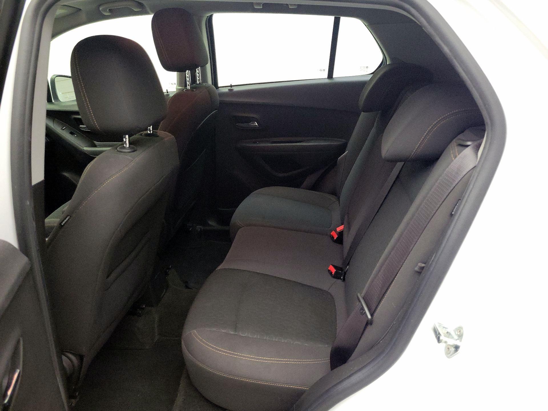 Thumbnail: 2017 Chevrolet Trax - 19