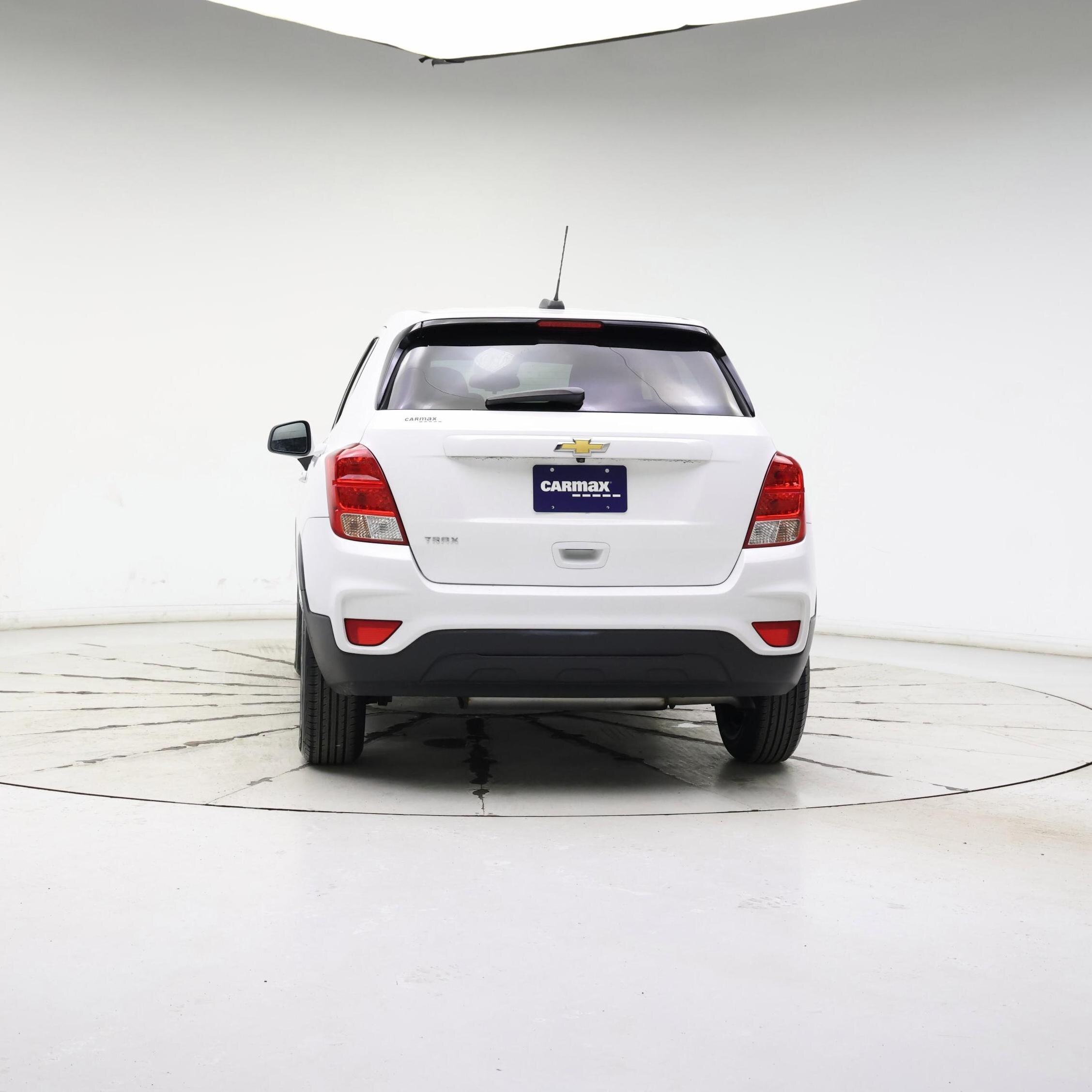 Thumbnail: 2017 Chevrolet Trax - 6