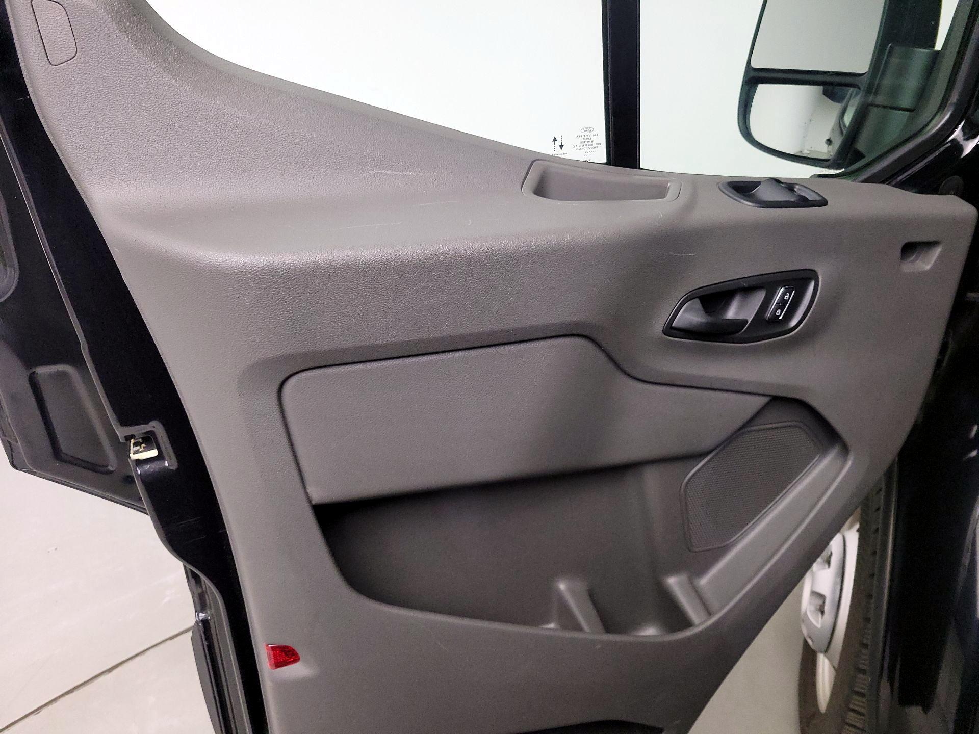 Thumbnail: 2022 Ford Transit Series - 12