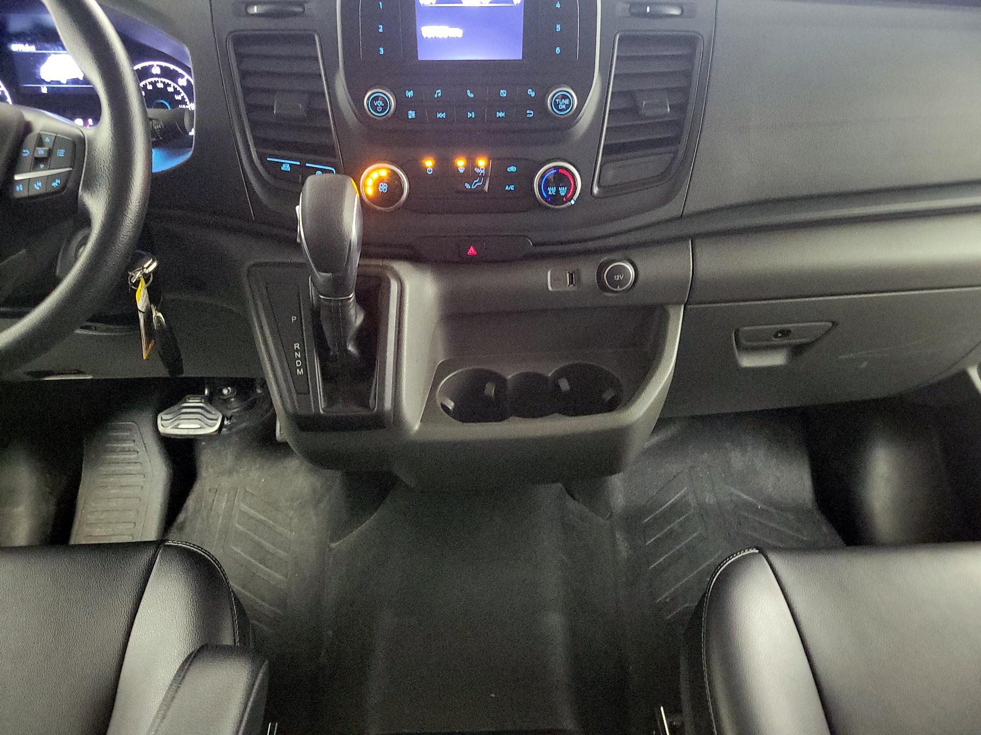 Thumbnail: 2022 Ford Transit Series - 17