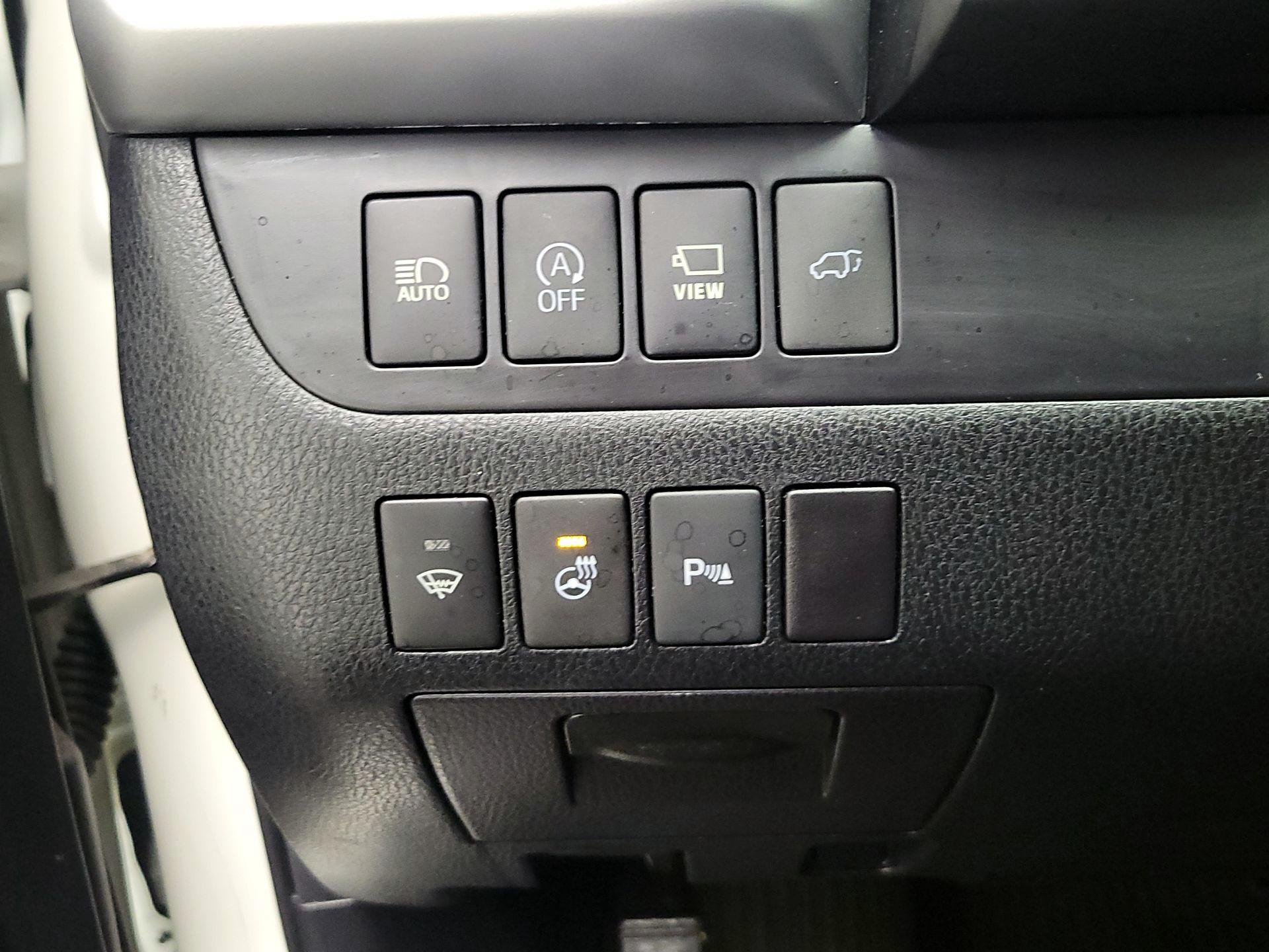 Thumbnail: 2017 Toyota Highlander - 13