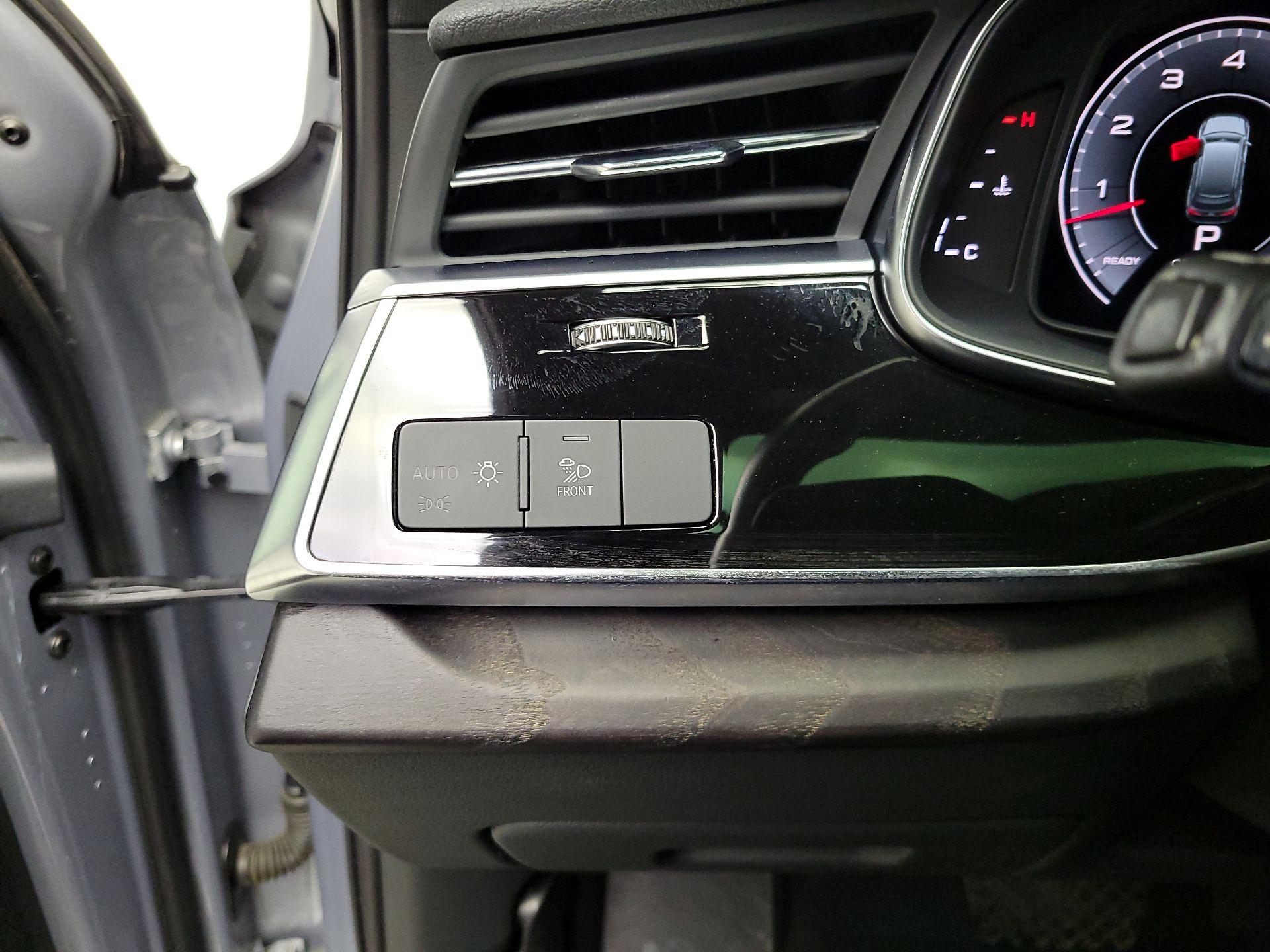 Thumbnail: 2021 Audi Q7 - 13