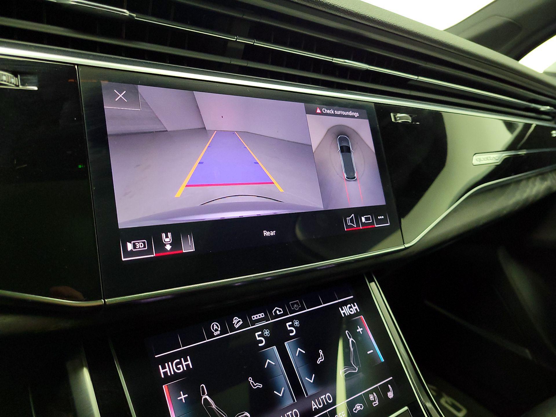 Thumbnail: 2021 Audi Q7 - 15