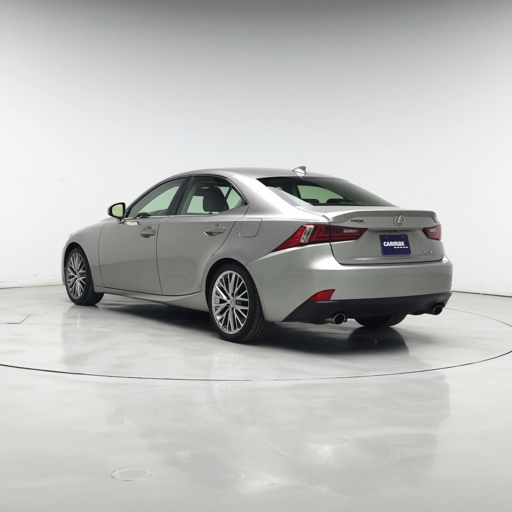 Thumbnail: 2016 Lexus IS - 2