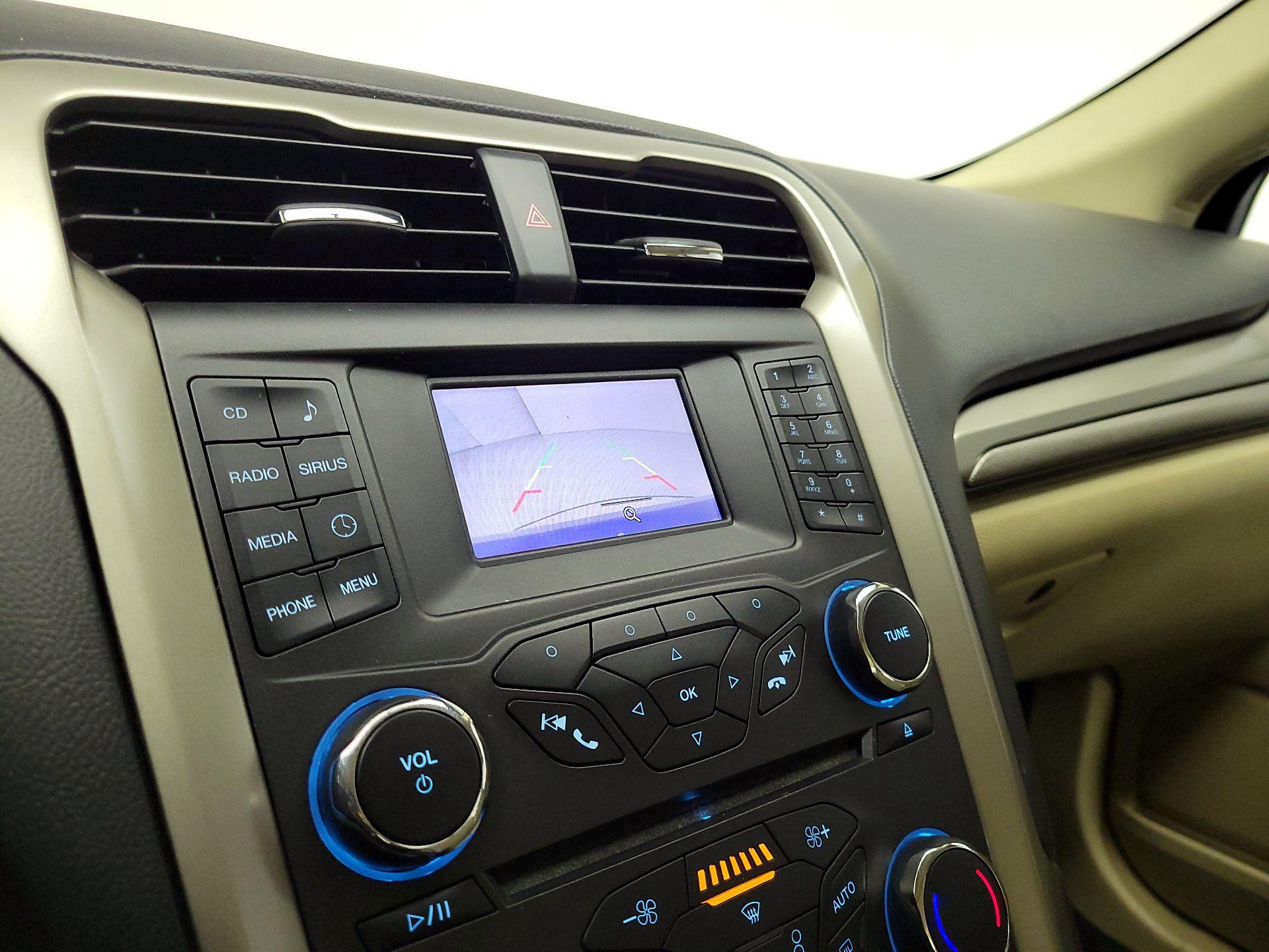 Thumbnail: 2016 Ford Fusion - 14