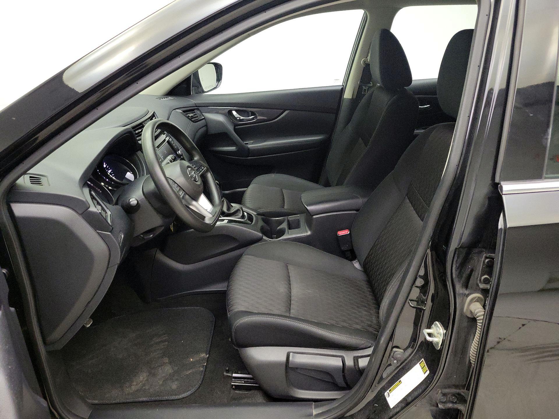 Thumbnail: 2018 Nissan Rogue - 11