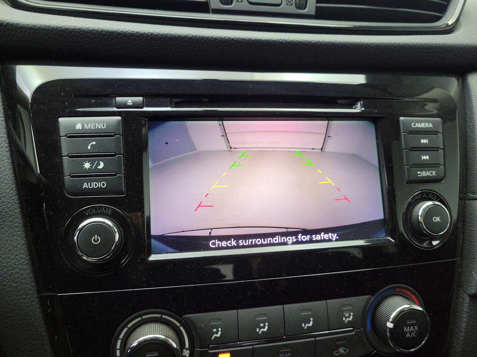 Thumbnail: 2018 Nissan Rogue - 14