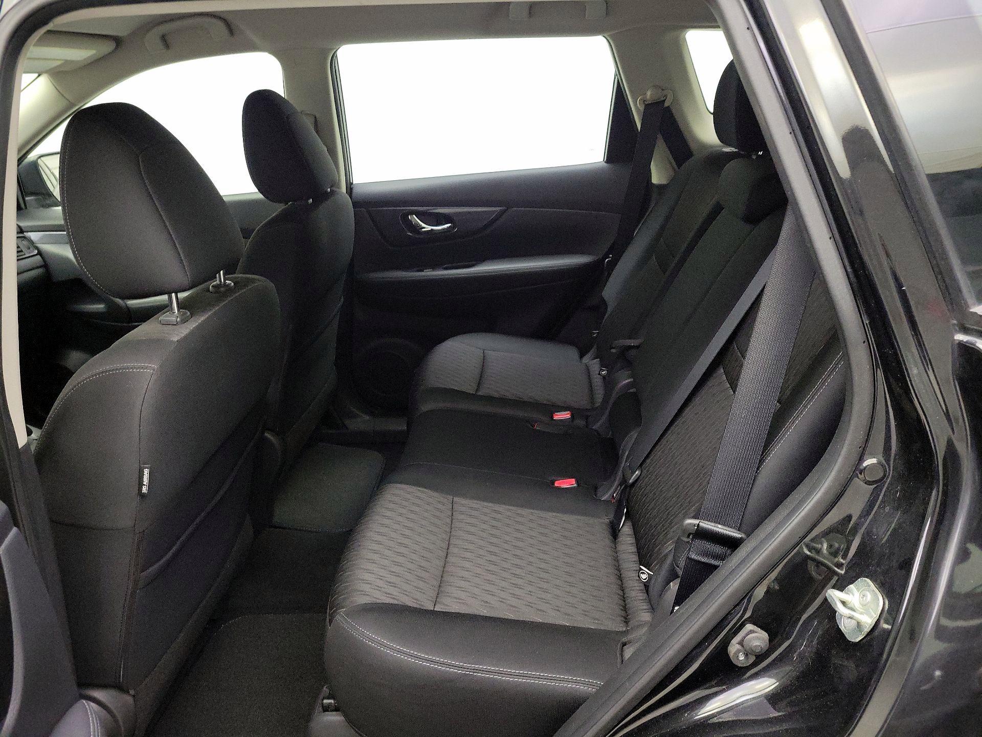 Thumbnail: 2018 Nissan Rogue - 19