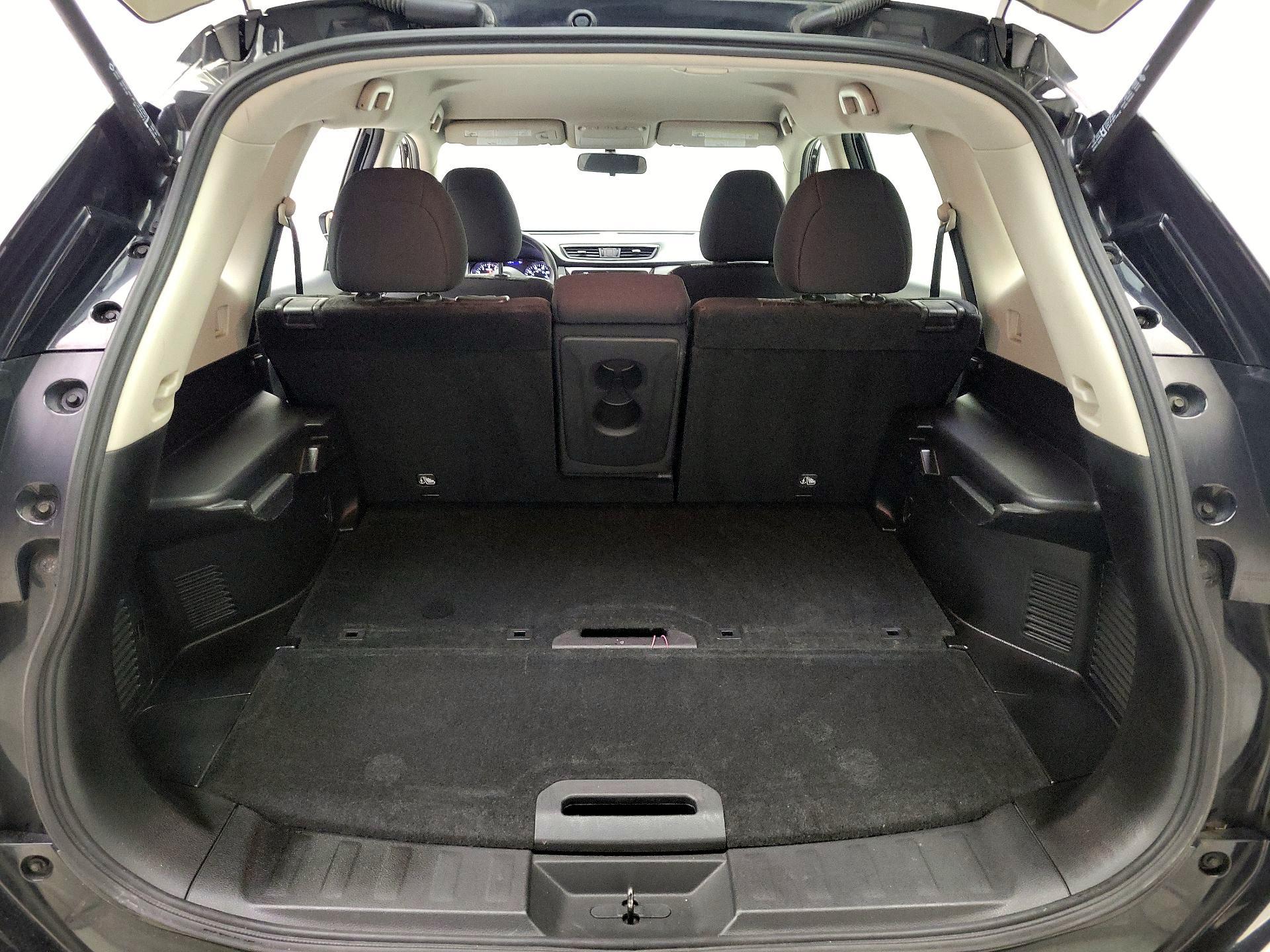 Thumbnail: 2018 Nissan Rogue - 20