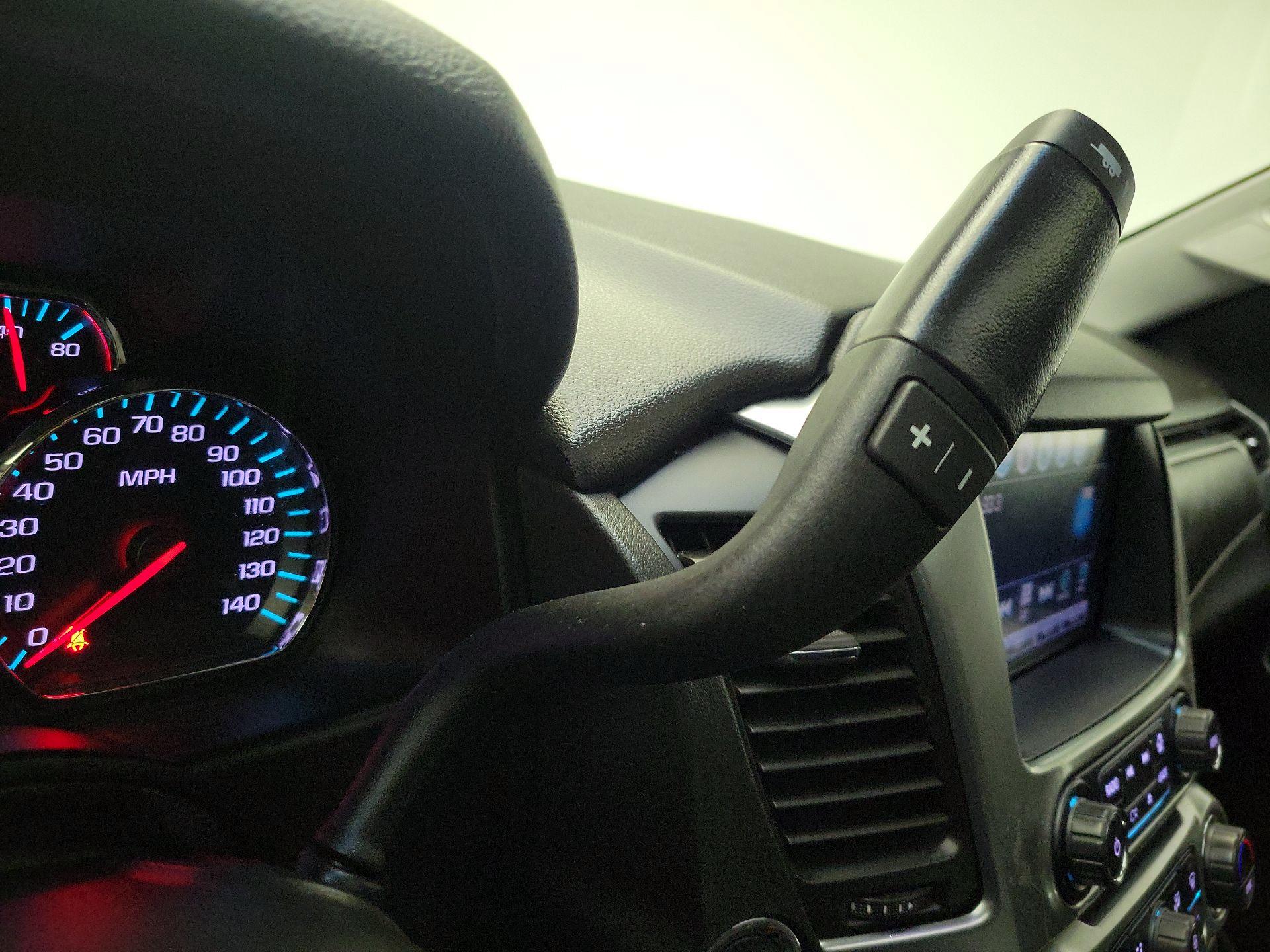 Thumbnail: 2018 Chevrolet Suburban - 18