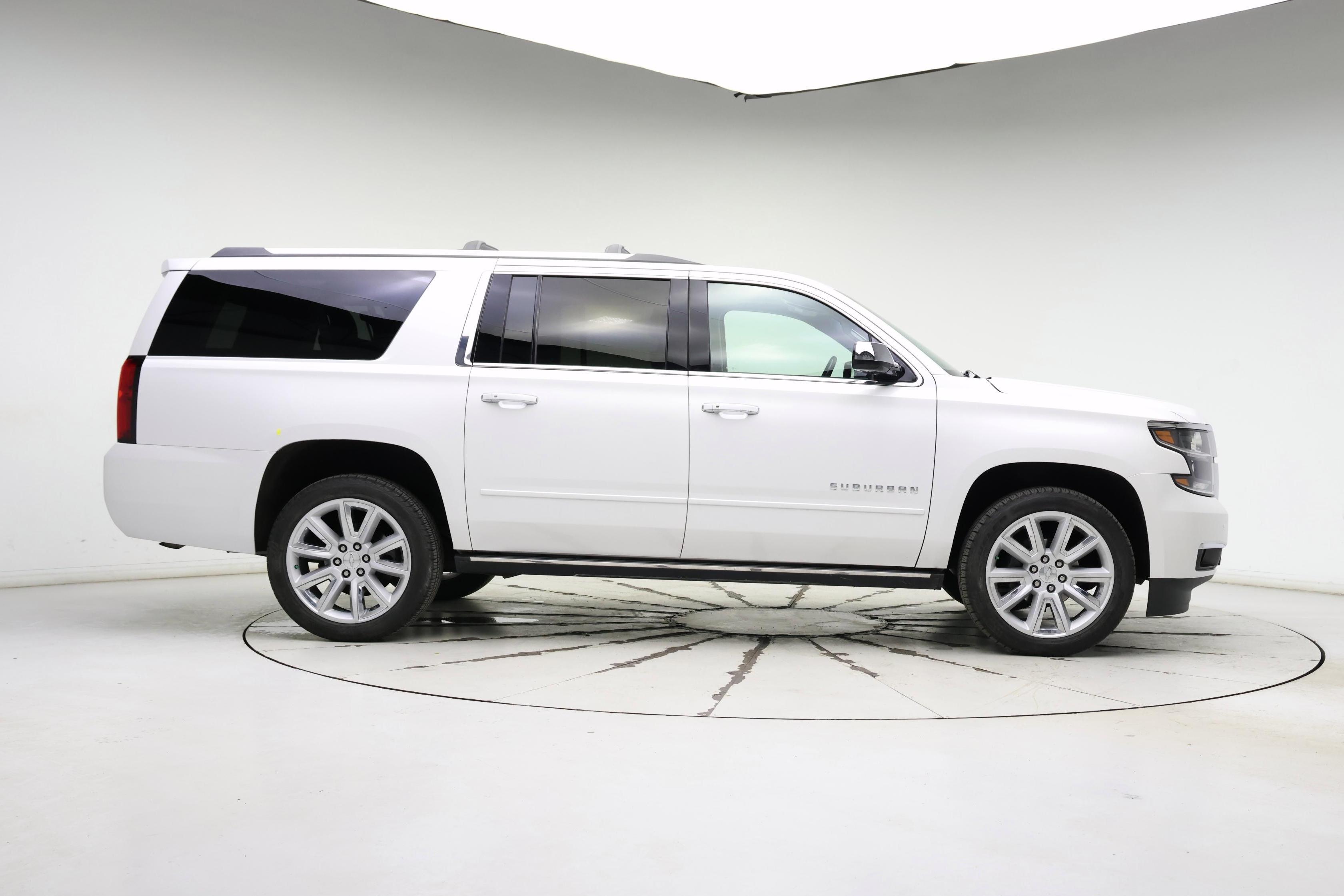 Thumbnail: 2018 Chevrolet Suburban - 7