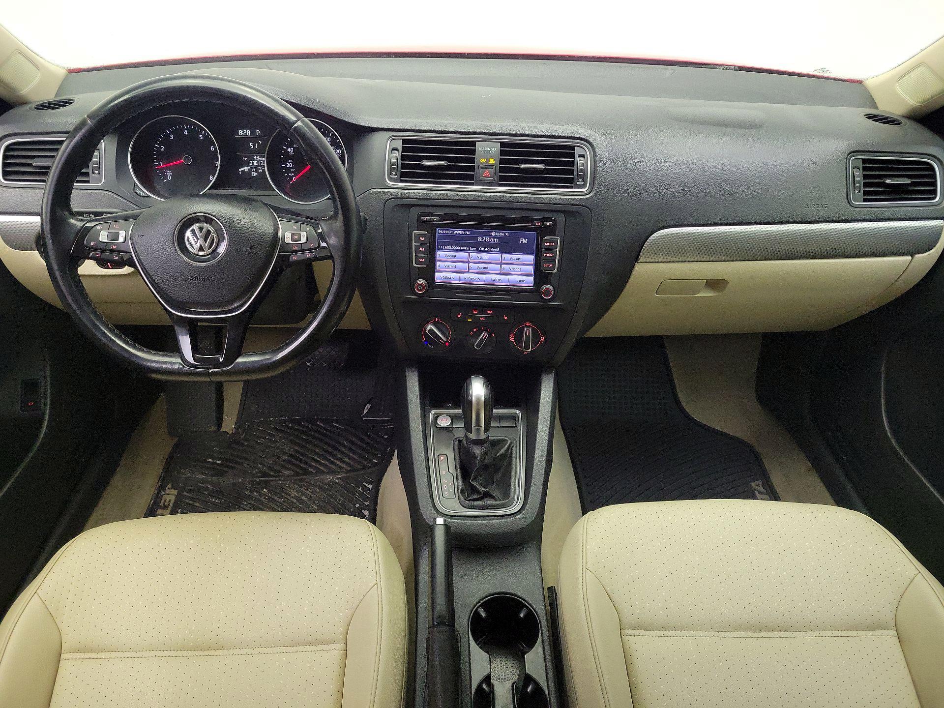 Thumbnail: 2015 Volkswagen Jetta - 9