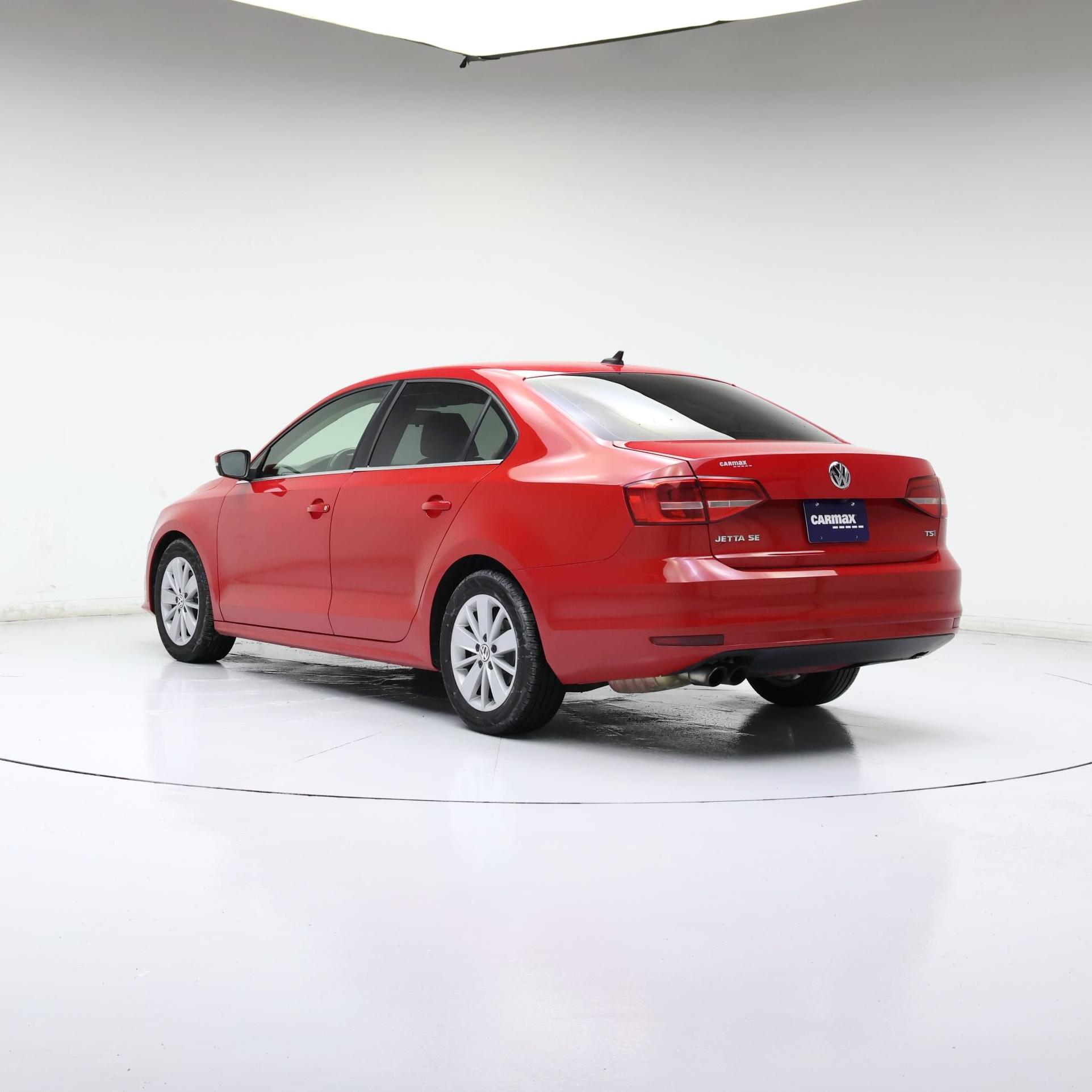 Thumbnail: 2015 Volkswagen Jetta - 2