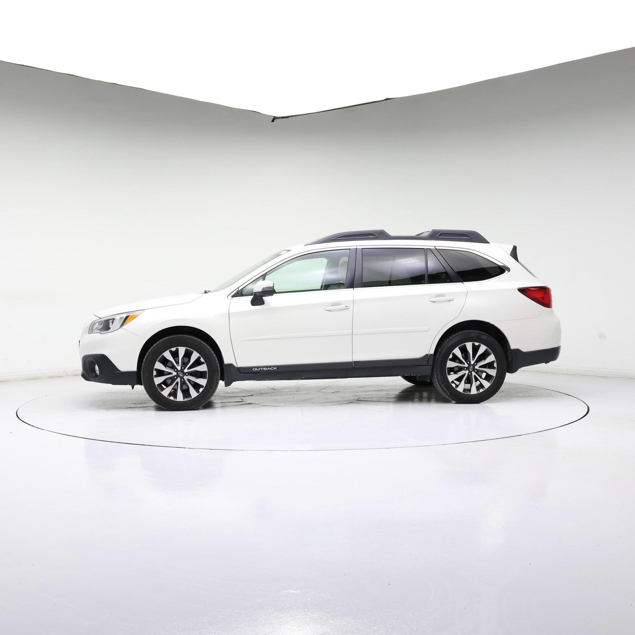 Thumbnail: 2015 Subaru Outback - 3