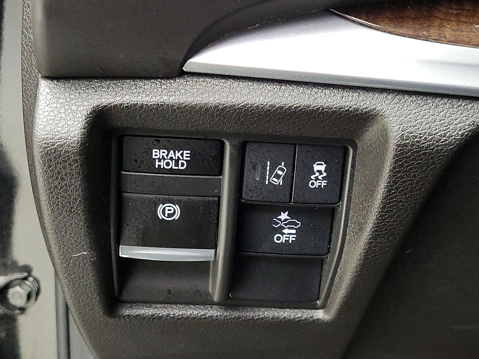 Thumbnail: 2017 Acura MDX - 13