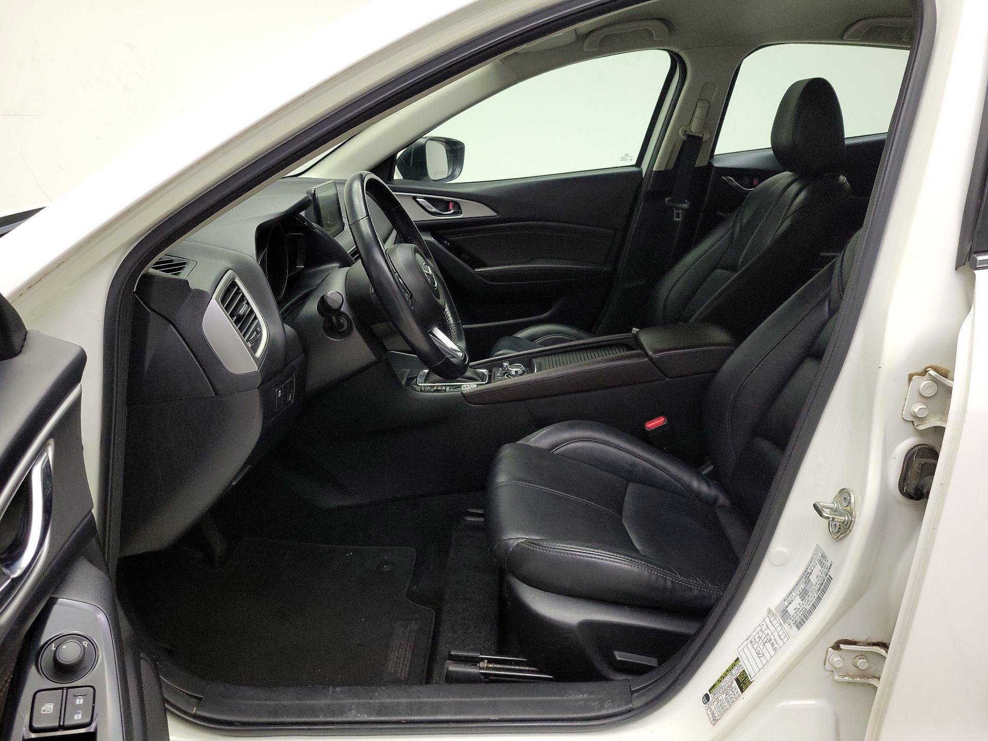 Thumbnail: 2018 Mazda Mazda3 - 11