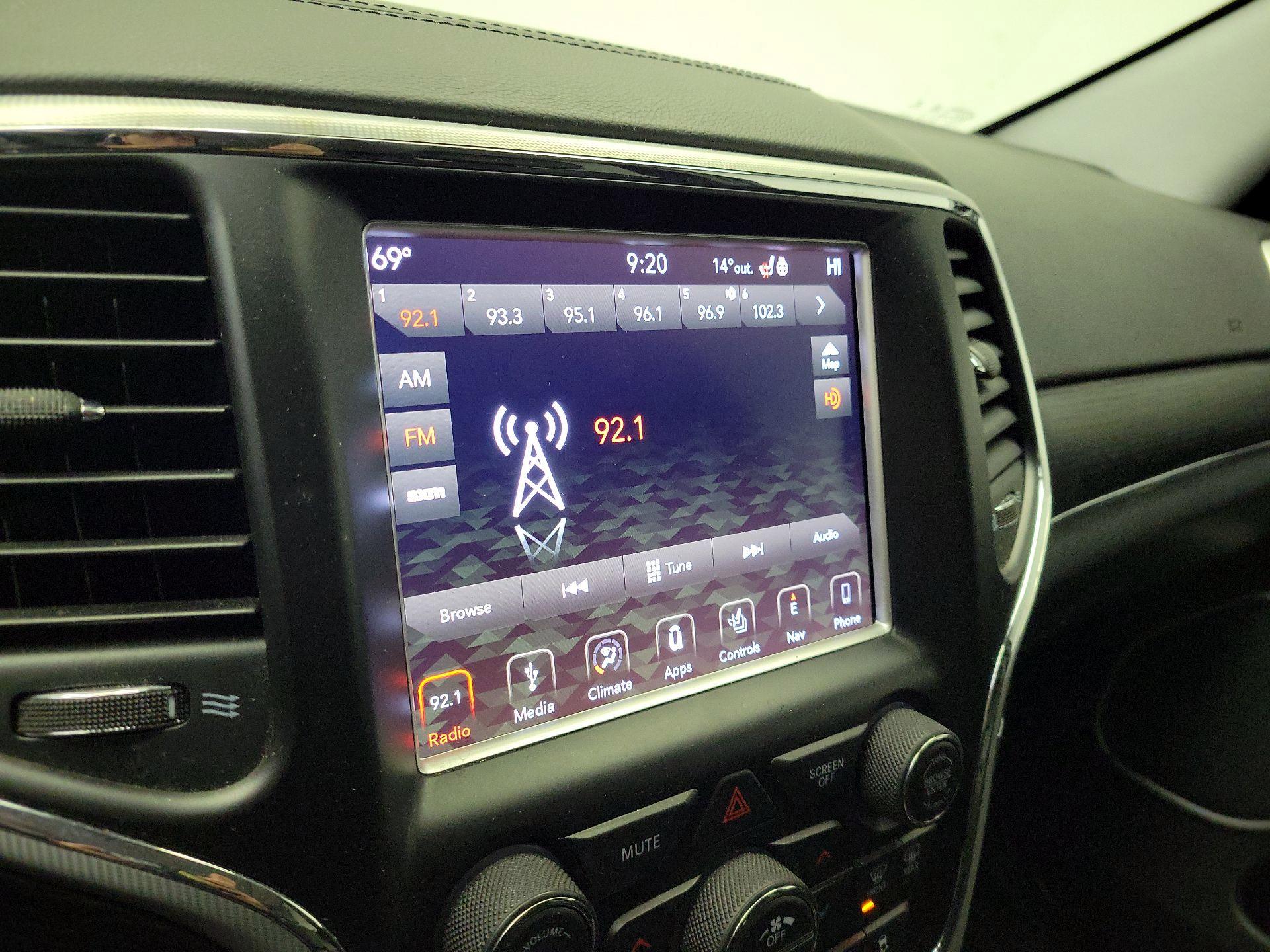 Thumbnail: 2018 Jeep Grand Cherokee - 15