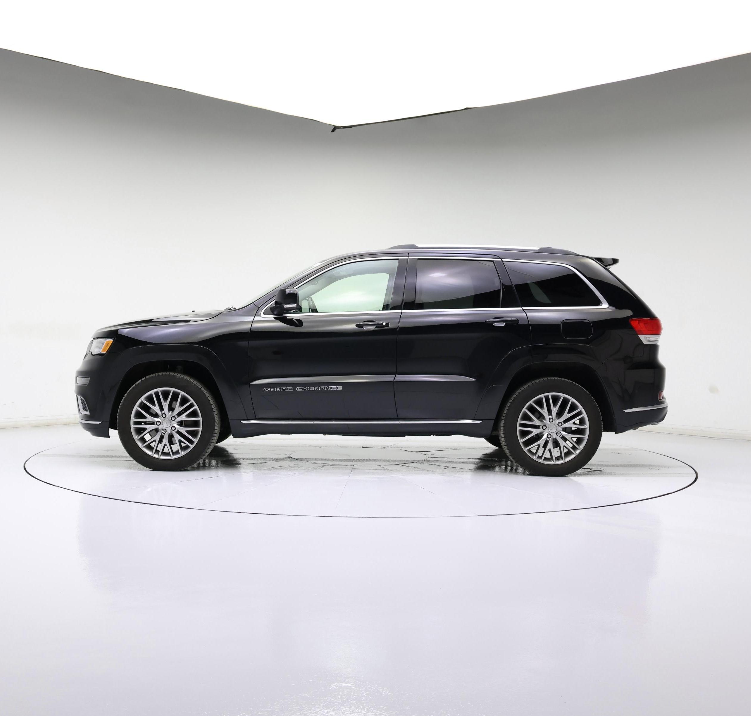 Thumbnail: 2018 Jeep Grand Cherokee - 3