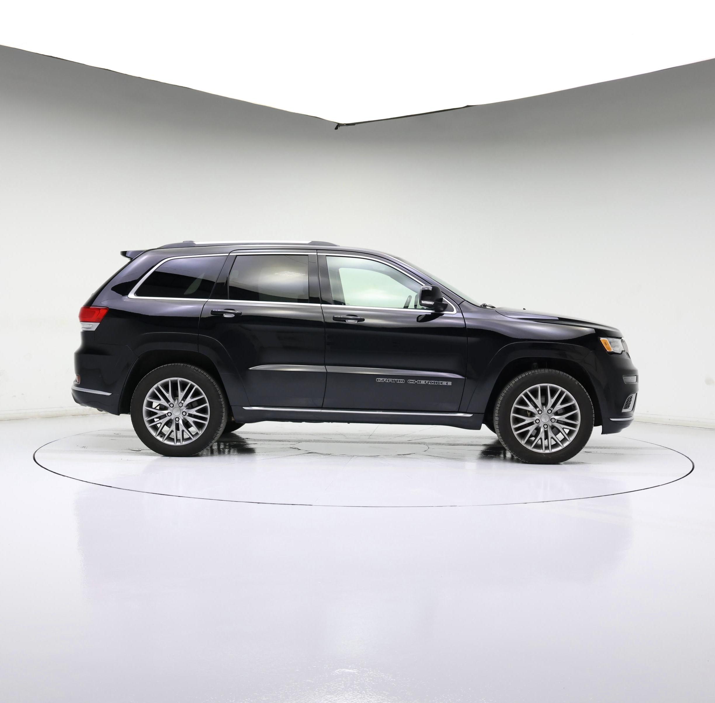 Thumbnail: 2018 Jeep Grand Cherokee - 7