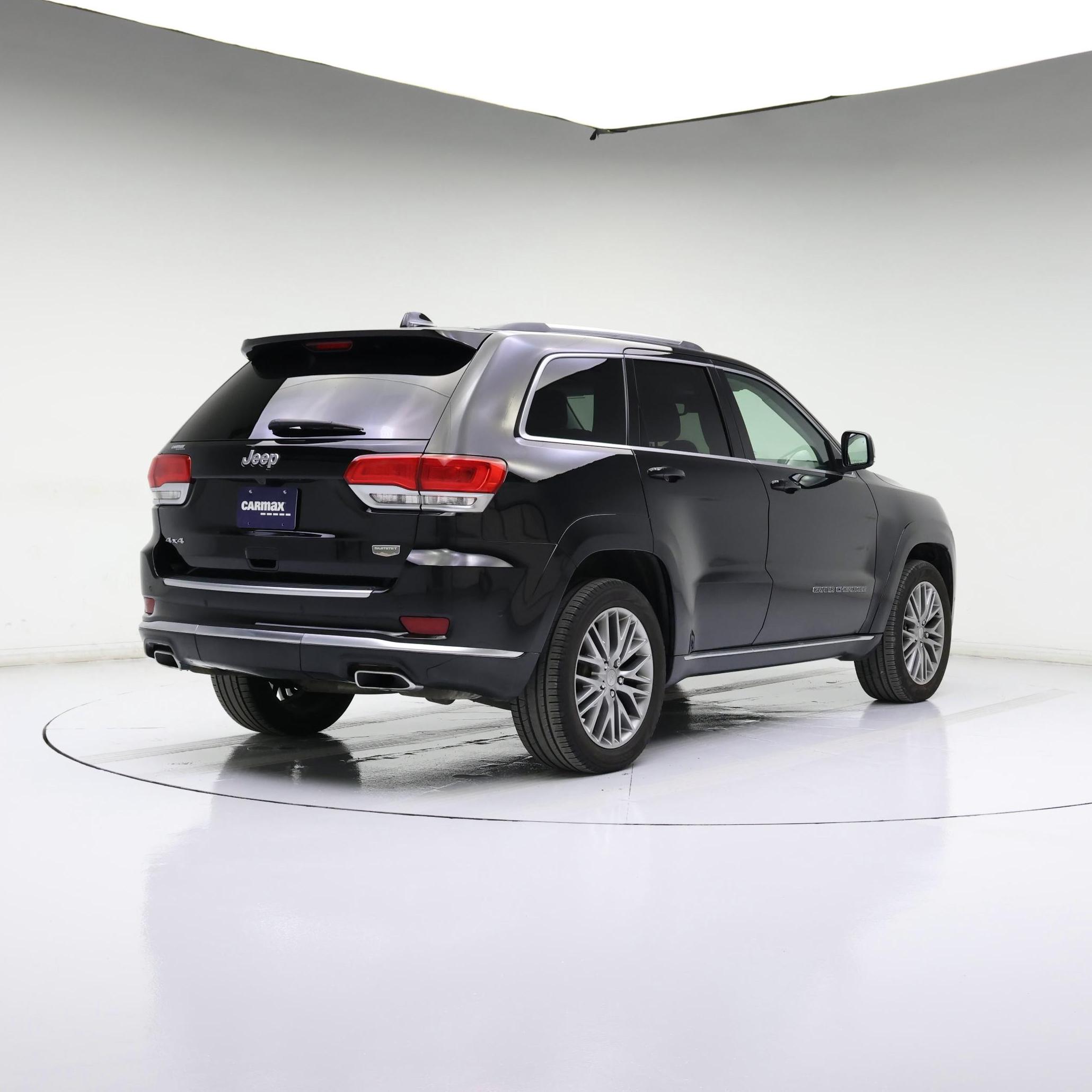 Thumbnail: 2018 Jeep Grand Cherokee - 8