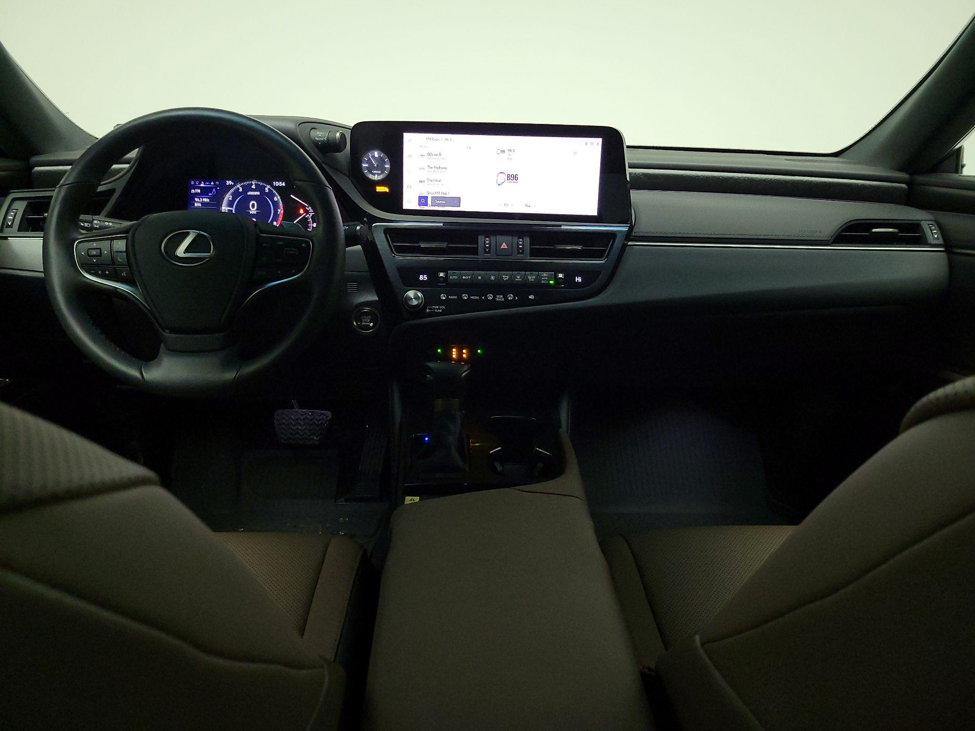 Thumbnail: 2023 Lexus ES - 9