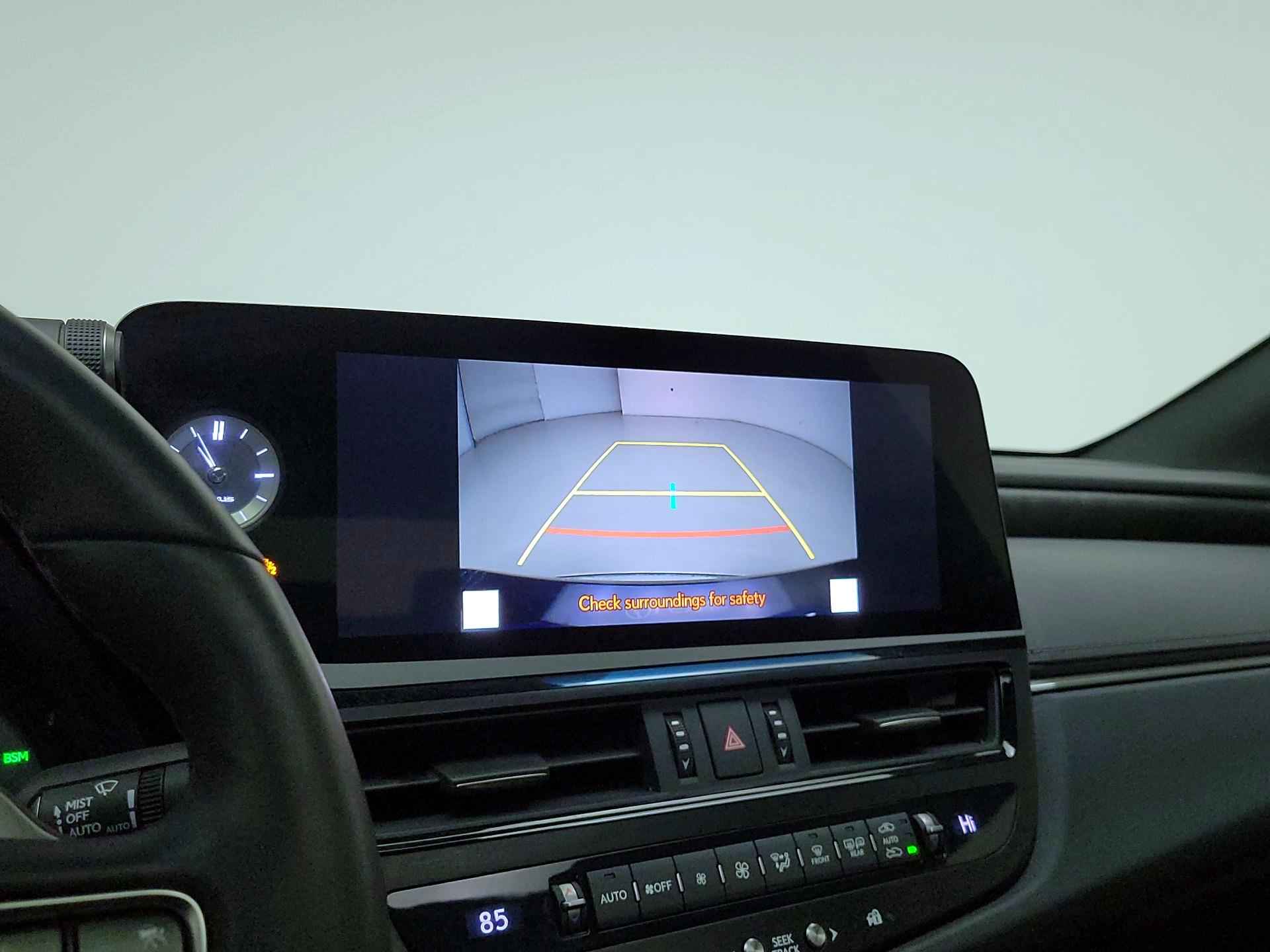 Thumbnail: 2023 Lexus ES - 15