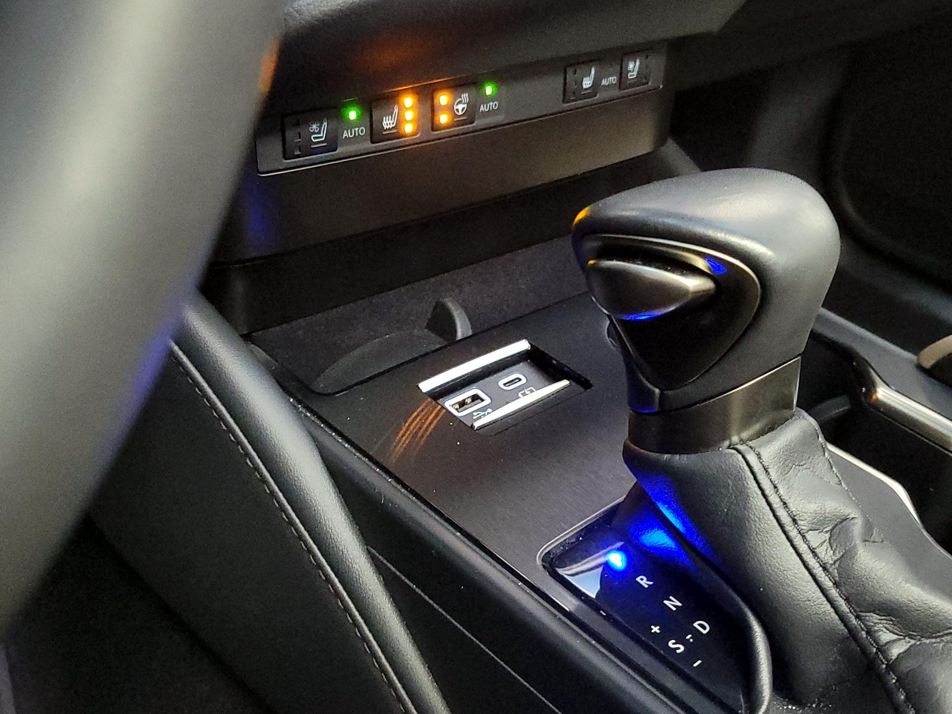 Thumbnail: 2023 Lexus ES - 19