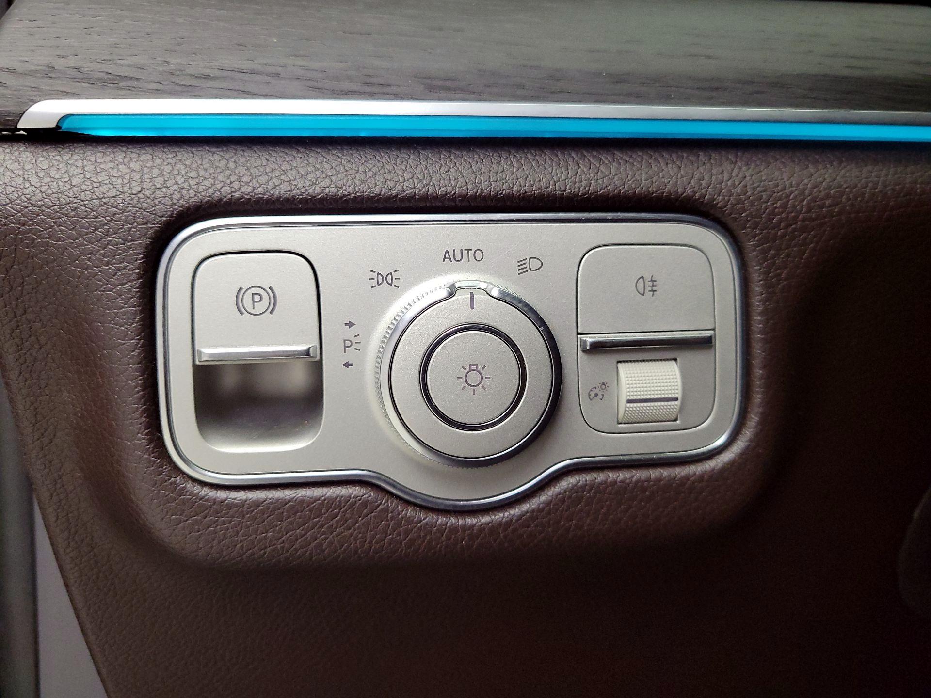 Thumbnail: 2020 Mercedes-Benz GLE - 13