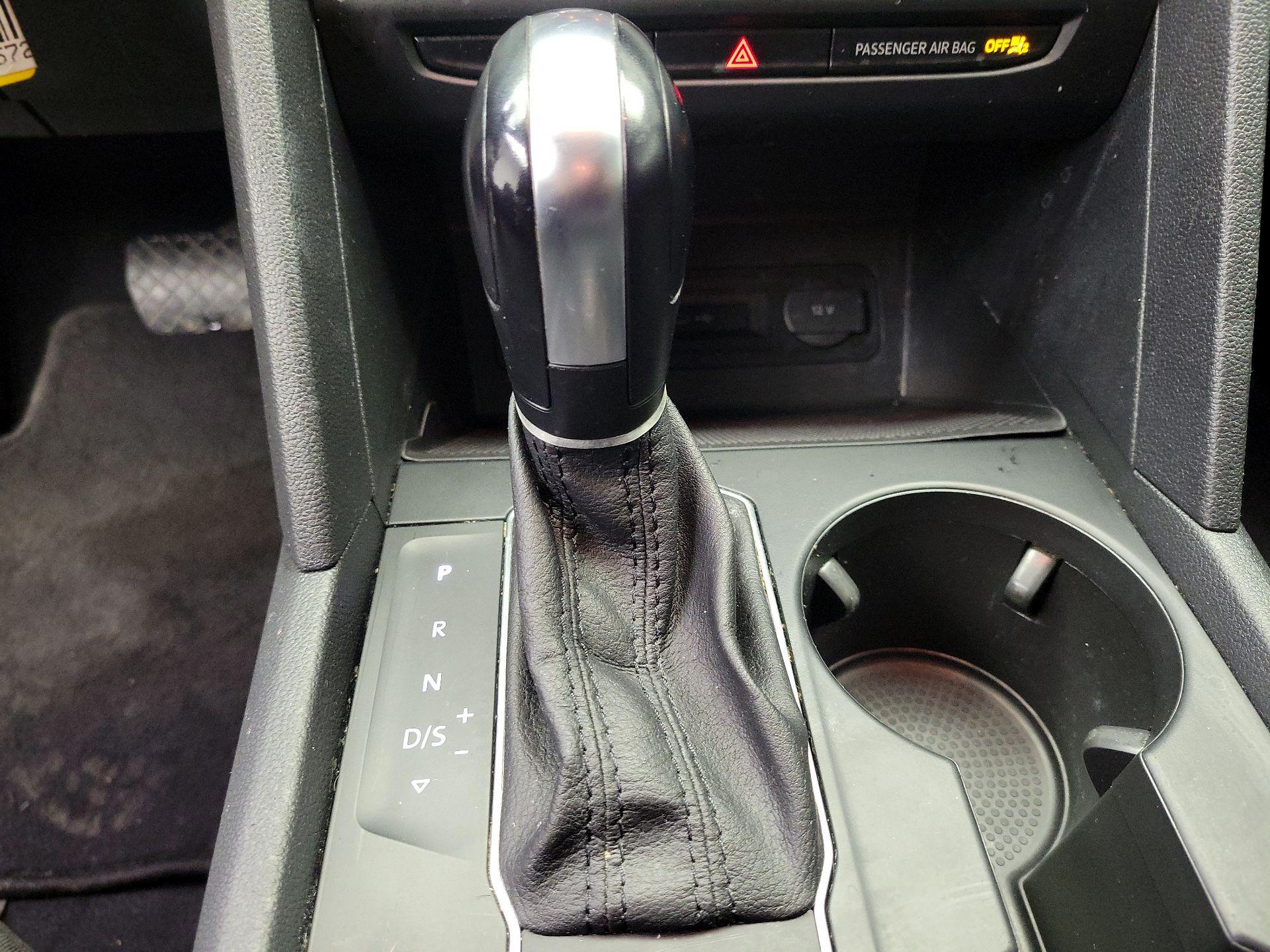 Thumbnail: 2020 Volkswagen Atlas - 16