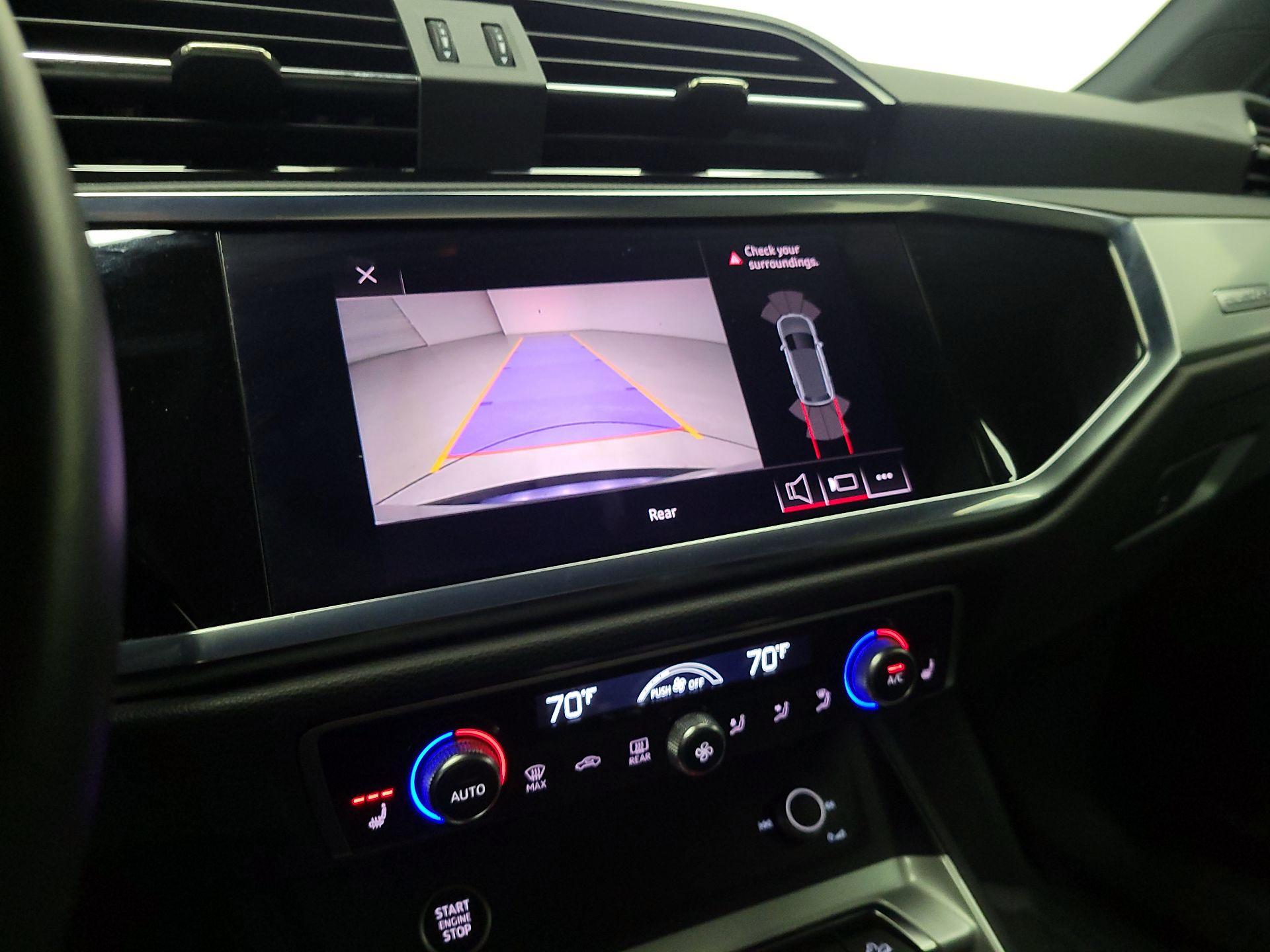 Thumbnail: 2021 Audi Q3 - 14