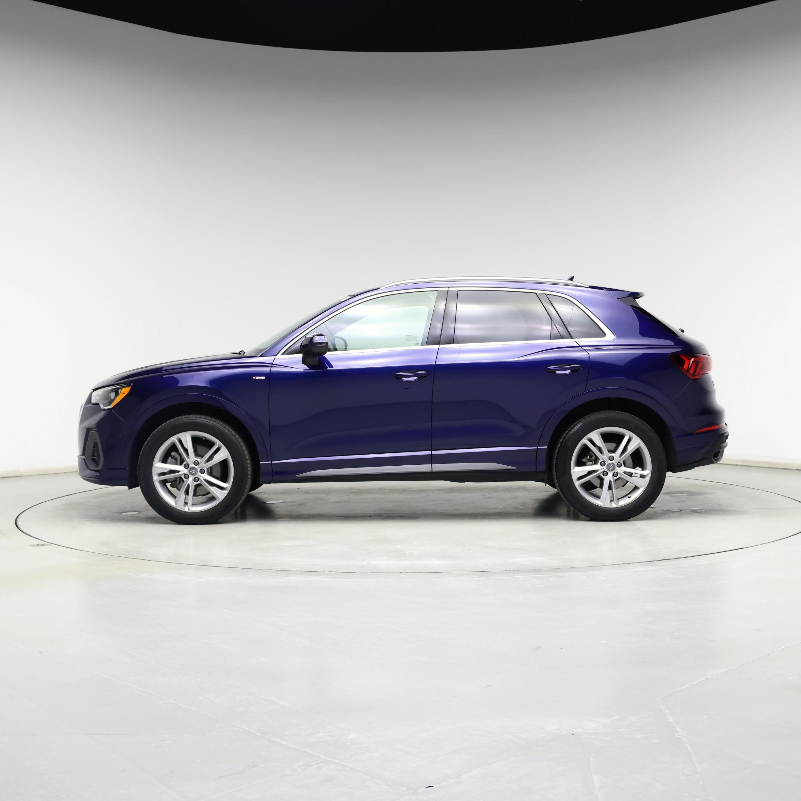Thumbnail: 2021 Audi Q3 - 3