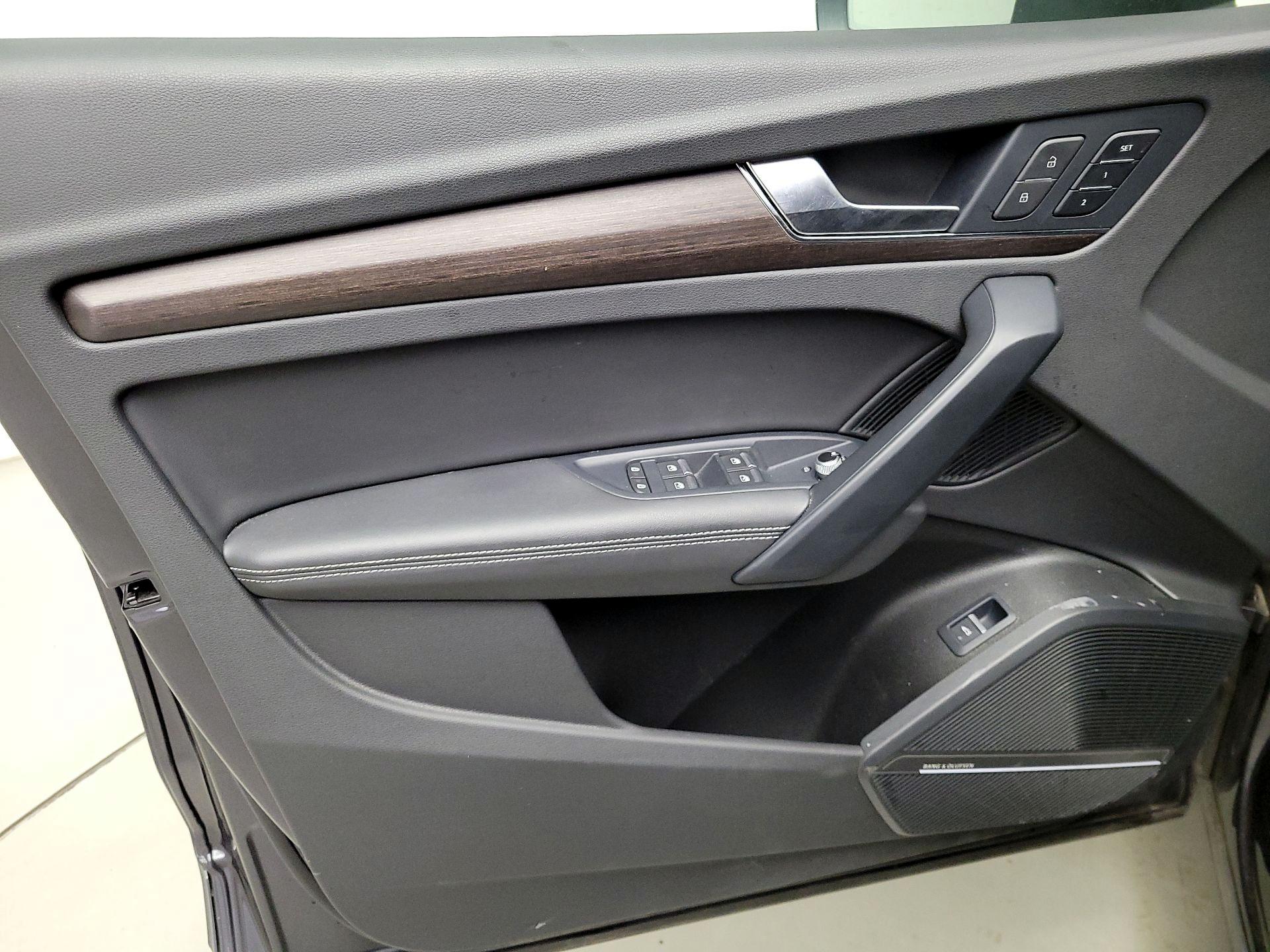 Thumbnail: 2021 Audi Q5 - 12