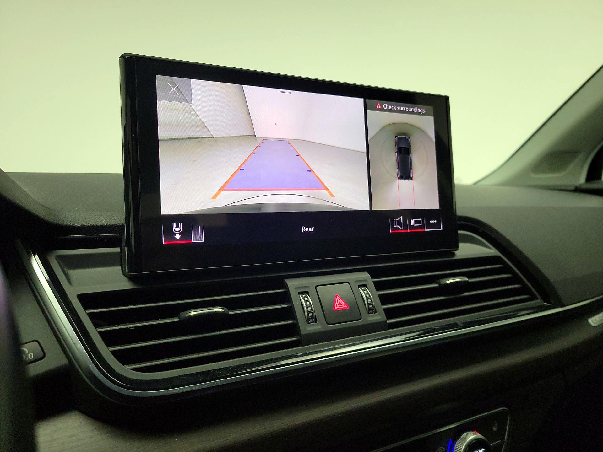 Thumbnail: 2021 Audi Q5 - 14