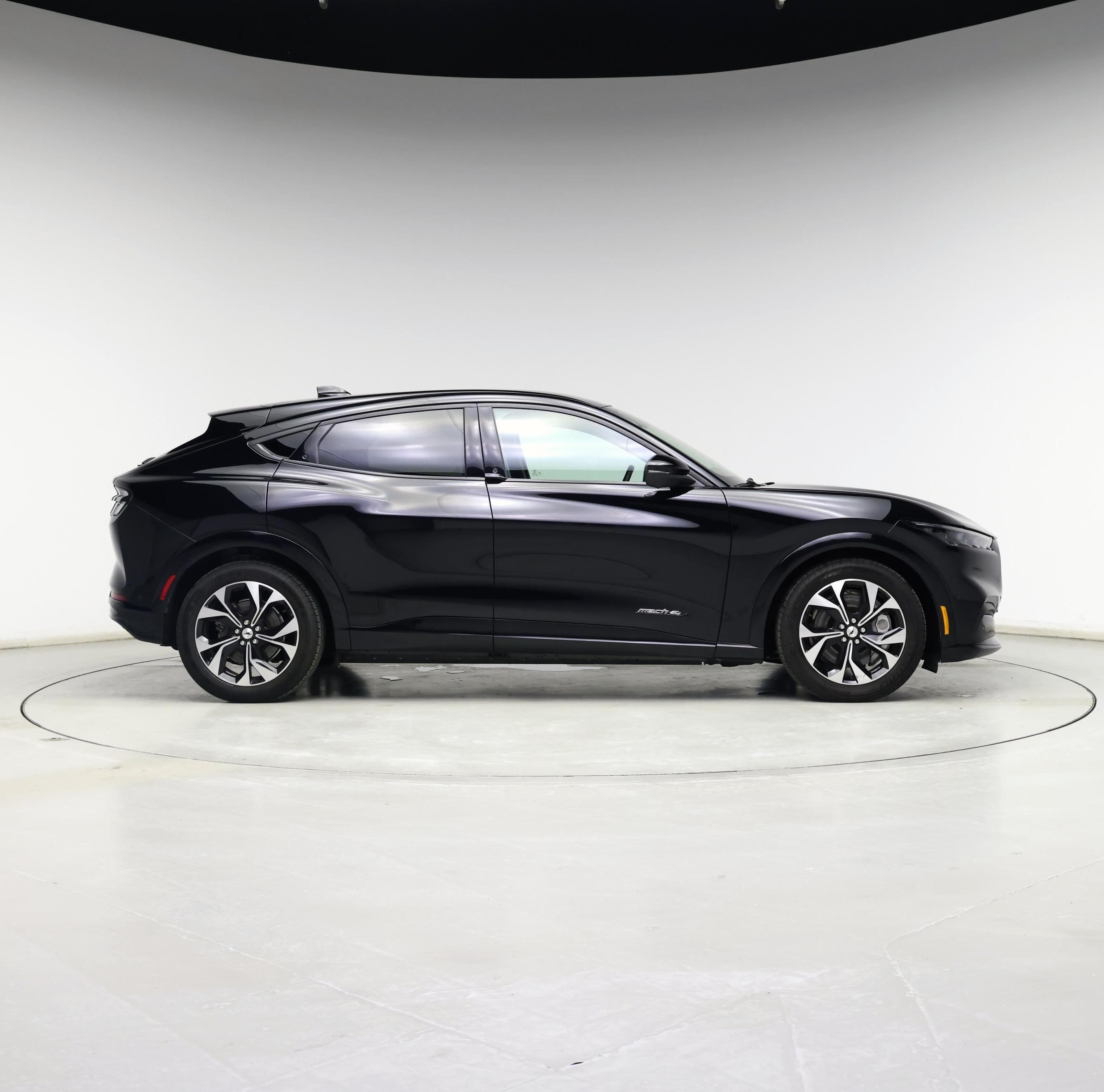 Thumbnail: 2022 Ford Mustang Mach-E - 7