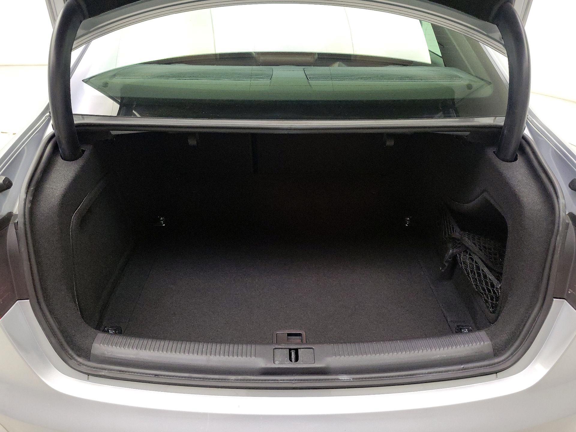 Thumbnail: 2016 Audi A4 - 19