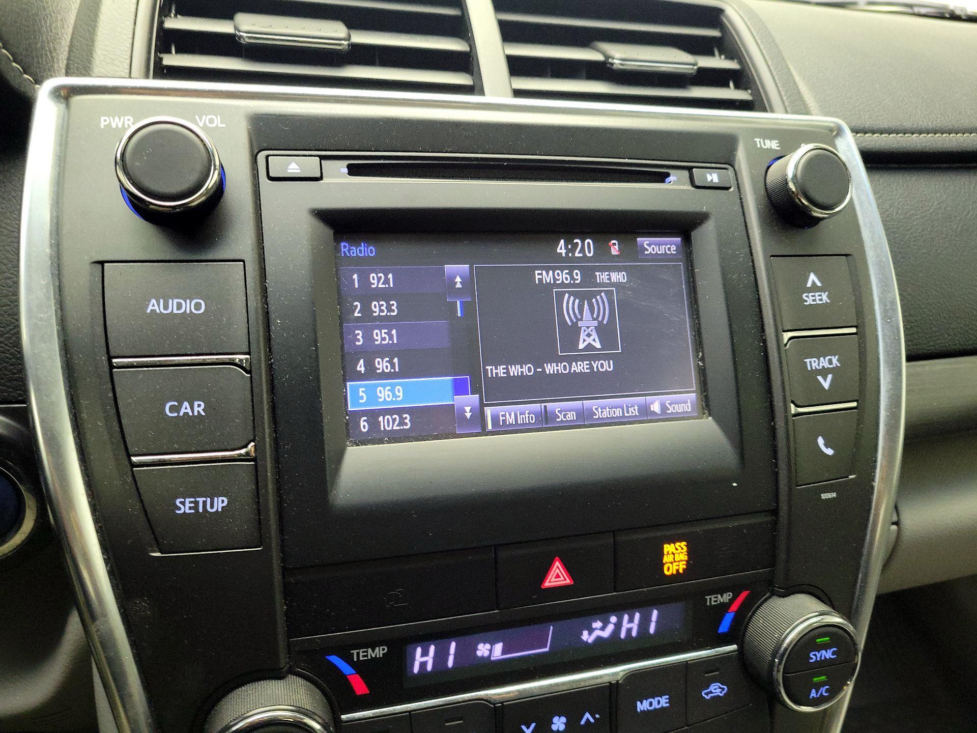 Thumbnail: 2017 Toyota Camry - 15